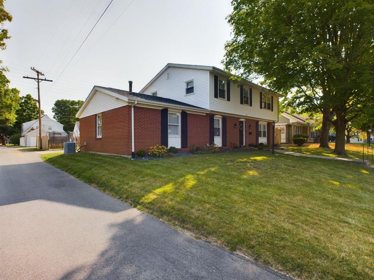 Oak St, Huntington, IN 46750 #1