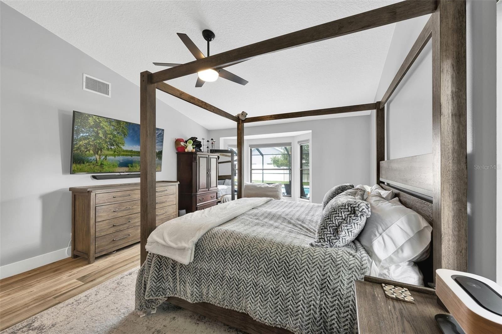 WINTER HAVEN, Florida, 33881, United States, 4 Bedrooms Bedrooms, ,2 BathroomsBathrooms,Residential,For Sale,1976017