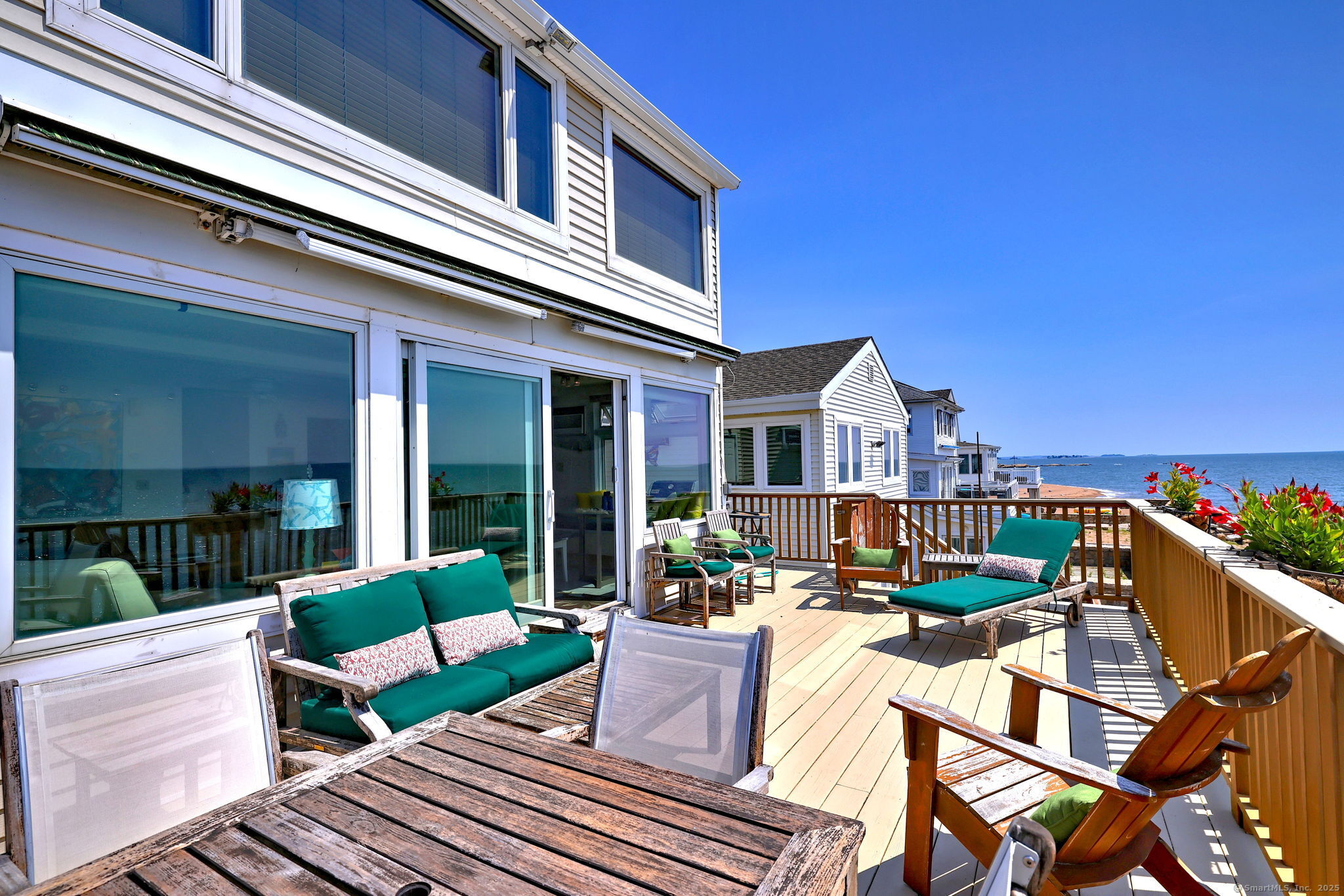 East Haven, Connecticut, 06512, United States, 2 Bedrooms Bedrooms, ,2 BathroomsBathrooms,Residential,For Sale,1917765