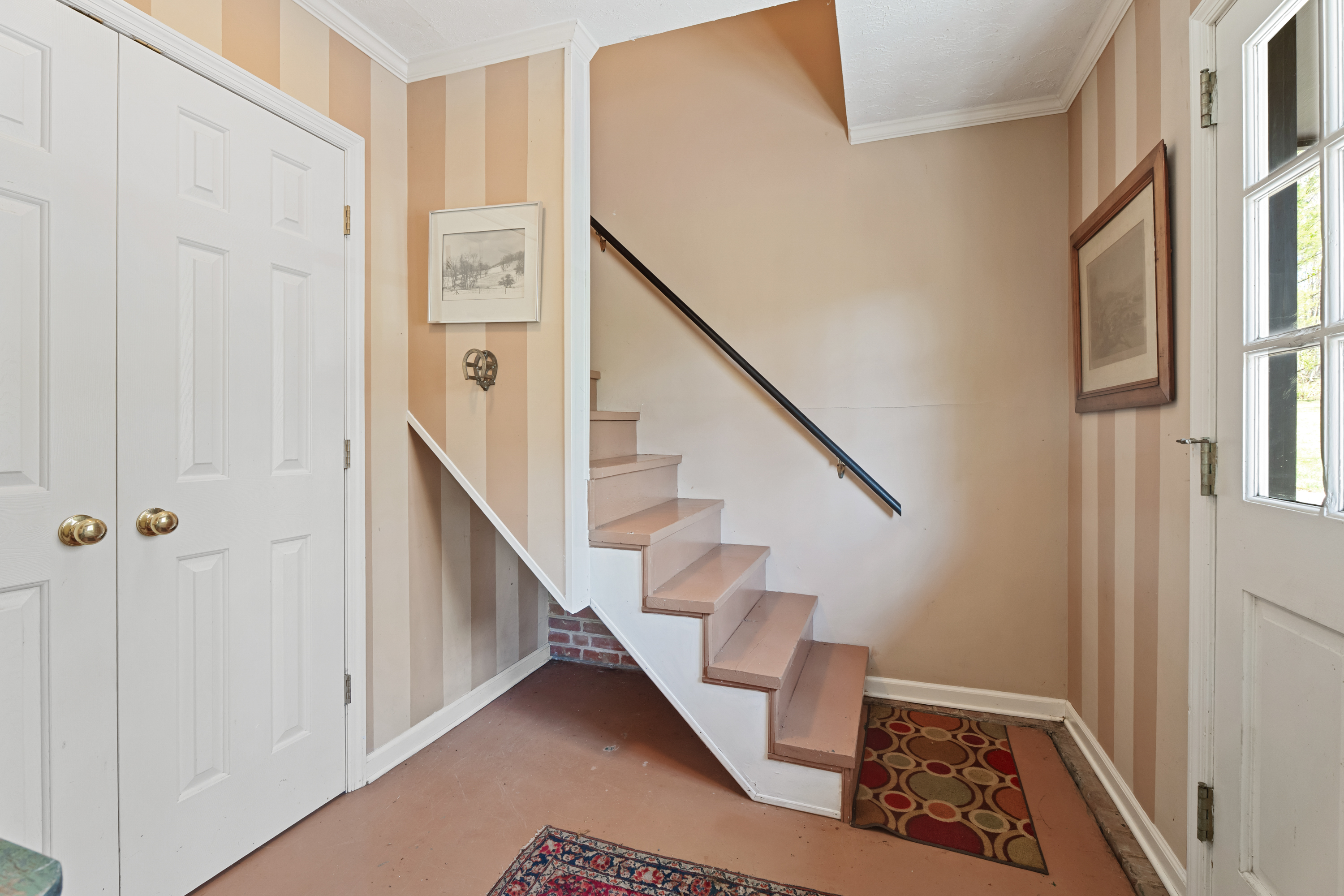  5614 Hot Springs Rd - 物件實景