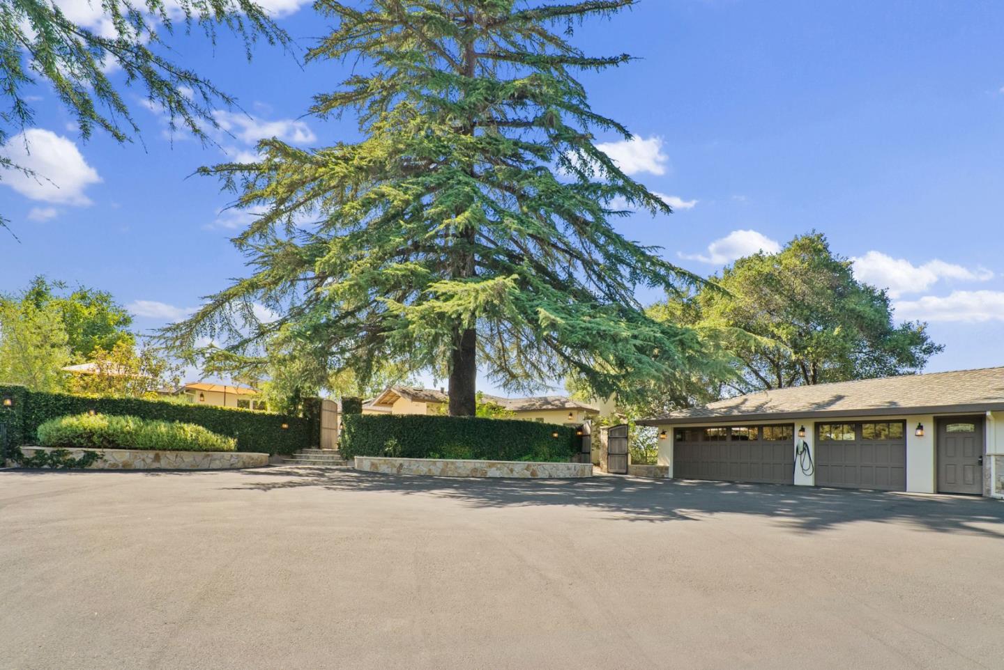 Los Gatos, California, 95032, United States, 4 Bedrooms Bedrooms, ,4 BathroomsBathrooms,Residential,For Sale,1918329