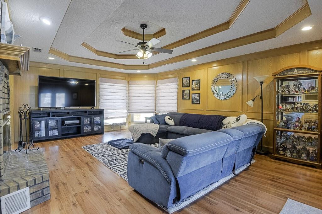 Kennedale, Texas, 76060, United States, 3 Bedrooms Bedrooms, ,3 BathroomsBathrooms,Residential,For Sale,1995469