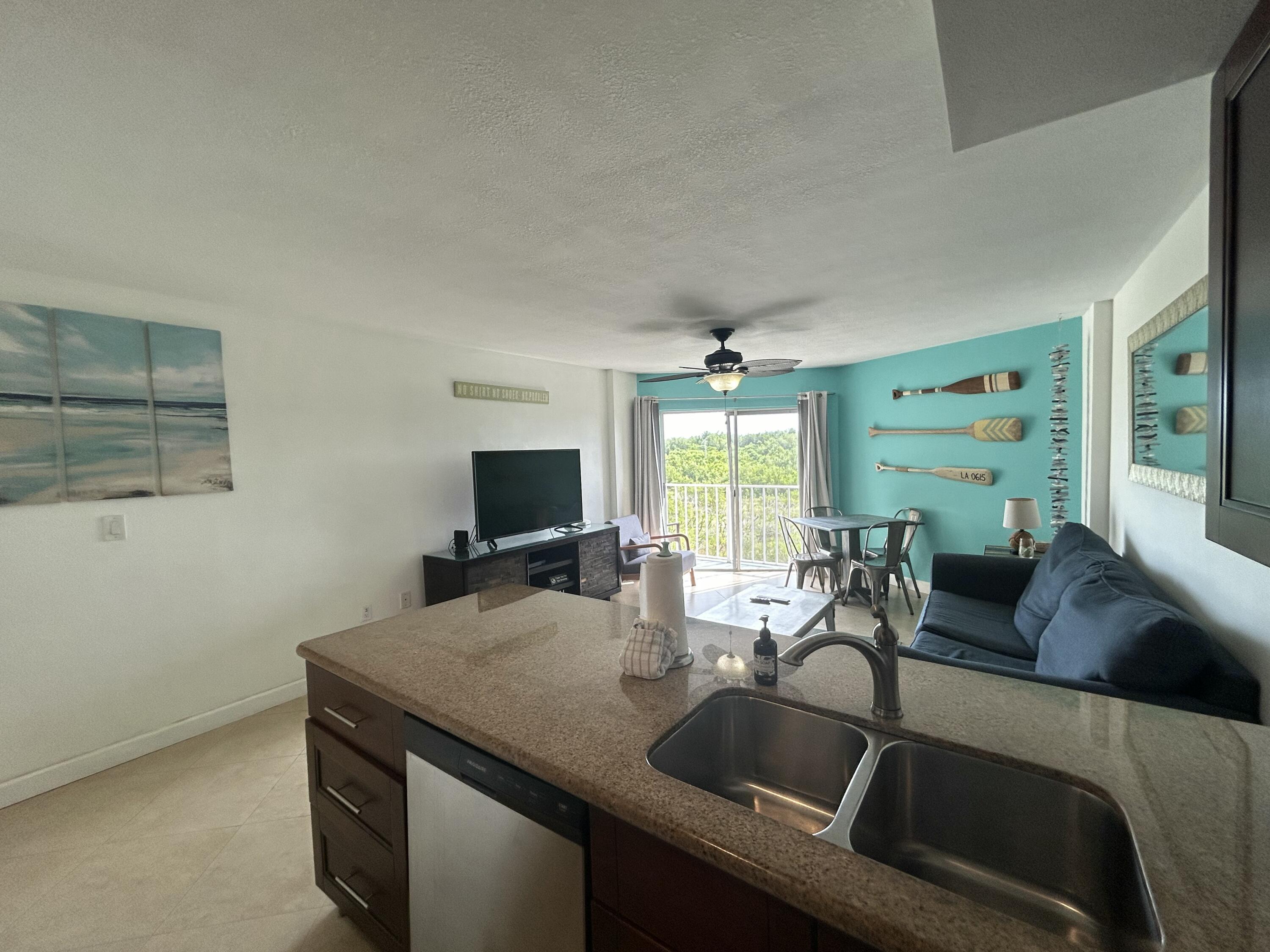 Tavernier, Florida, 33070, United States, 2 Bedrooms Bedrooms, ,2 BathroomsBathrooms,Residential,For Sale,1921847