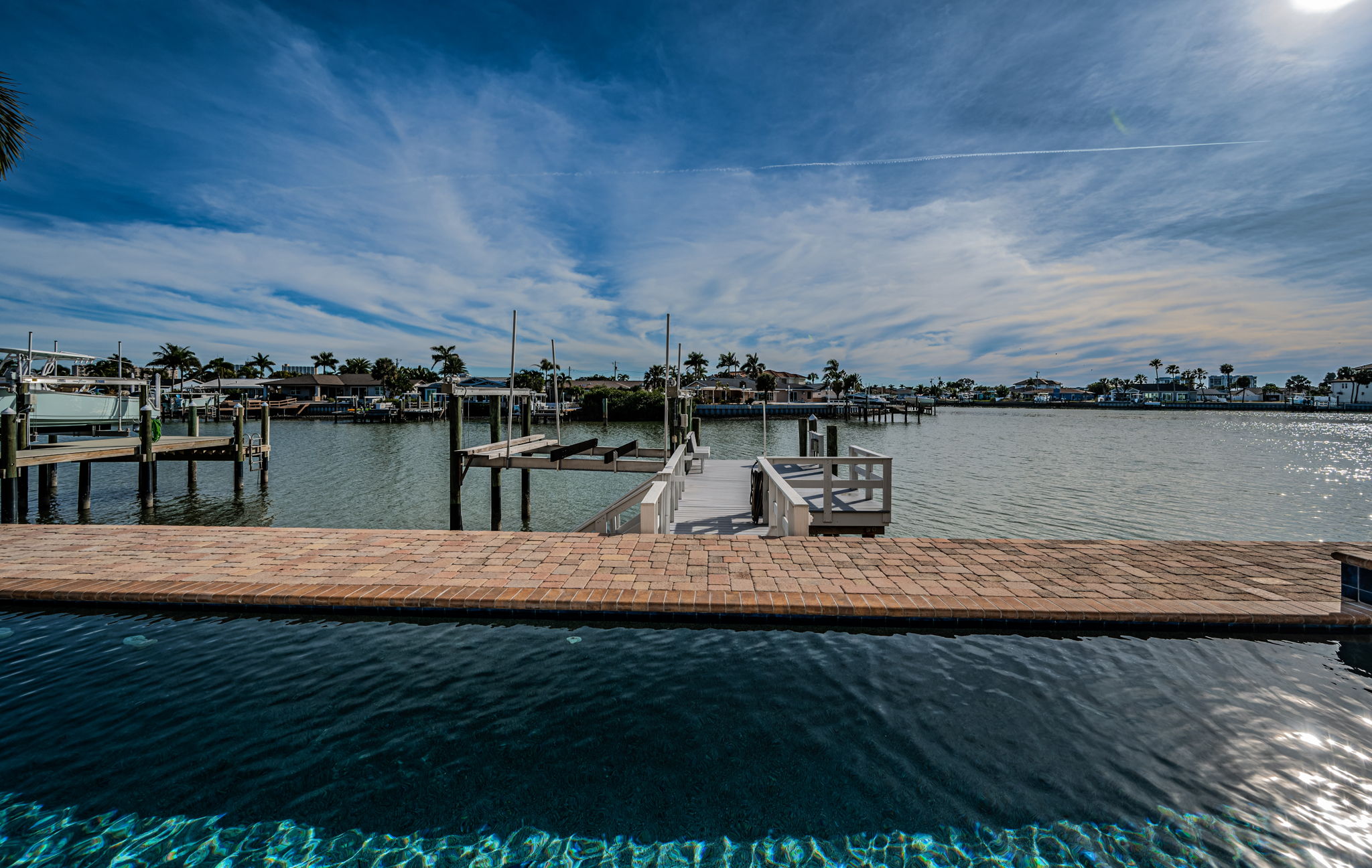 St Petersburg, Florida, 33707, United States, 4 Bedrooms Bedrooms, ,3 BathroomsBathrooms,Residential,For Sale,1992370