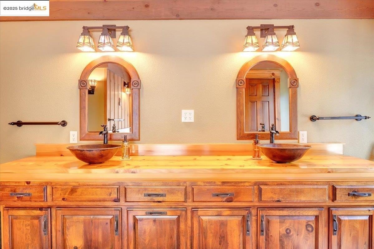 Twain Harte, California, 95383, United States, 4 Bedrooms Bedrooms, ,3 BathroomsBathrooms,Residential,For Sale,1908643