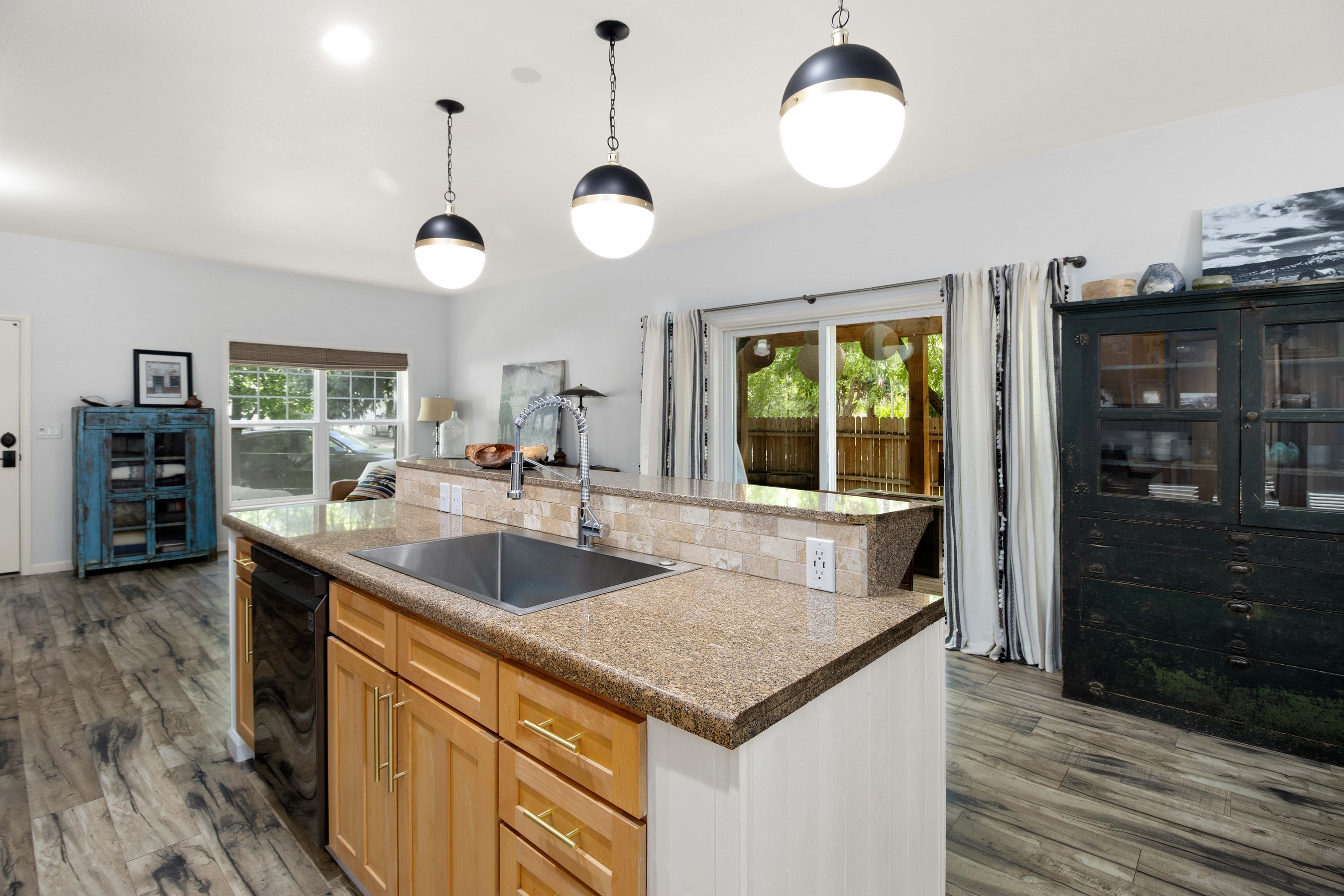  Beautifully Updated & Move-In Ready Cardiff Glen Home - 物件實景