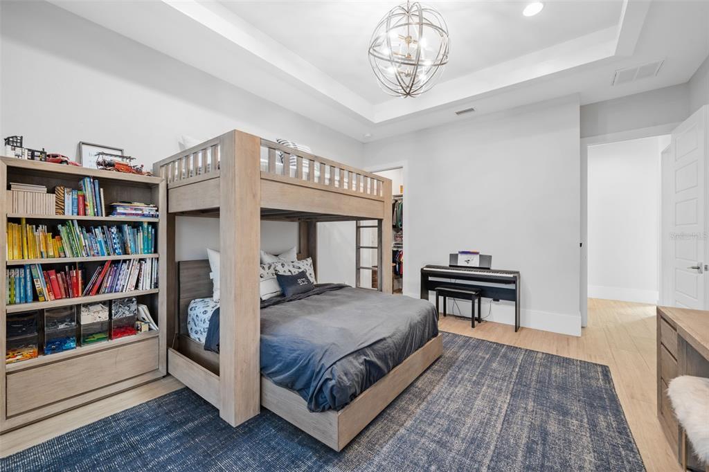 Sarasota, Florida, 34231, United States, 4 Bedrooms Bedrooms, ,3 BathroomsBathrooms,Residential,For Sale,1795069
