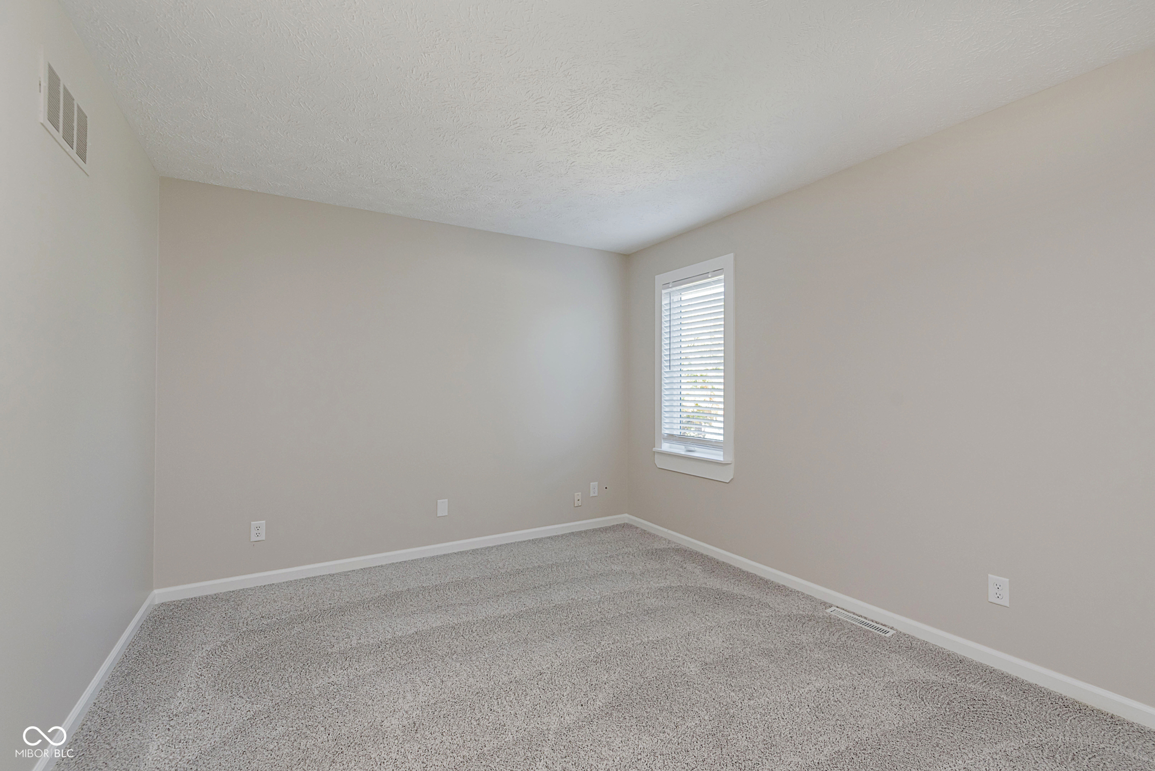 Greenwood, Indiana, 46143, United States, 4 Bedrooms Bedrooms, ,3 BathroomsBathrooms,Residential,For Sale,1976804