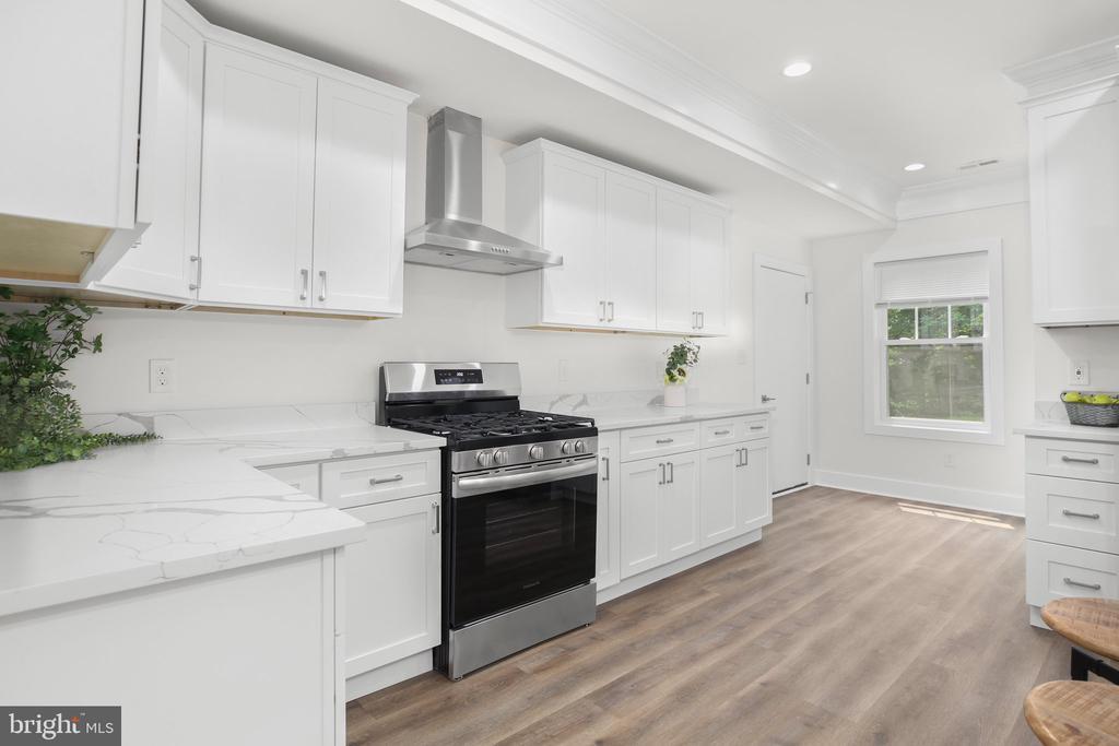 Fredericksburg, Virginia, 22408, United States, 4 Bedrooms Bedrooms, ,4 BathroomsBathrooms,Residential,For Sale,1737760