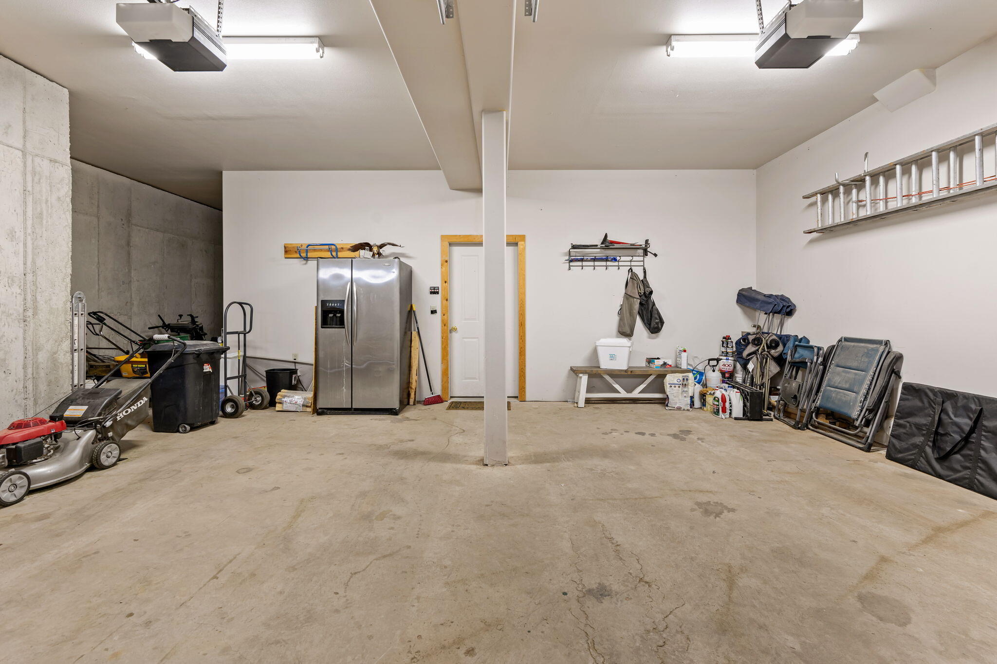 Parowan, Utah, 84761, United States, 5 Bedrooms Bedrooms, ,5 BathroomsBathrooms,Residential,For Sale,1976313