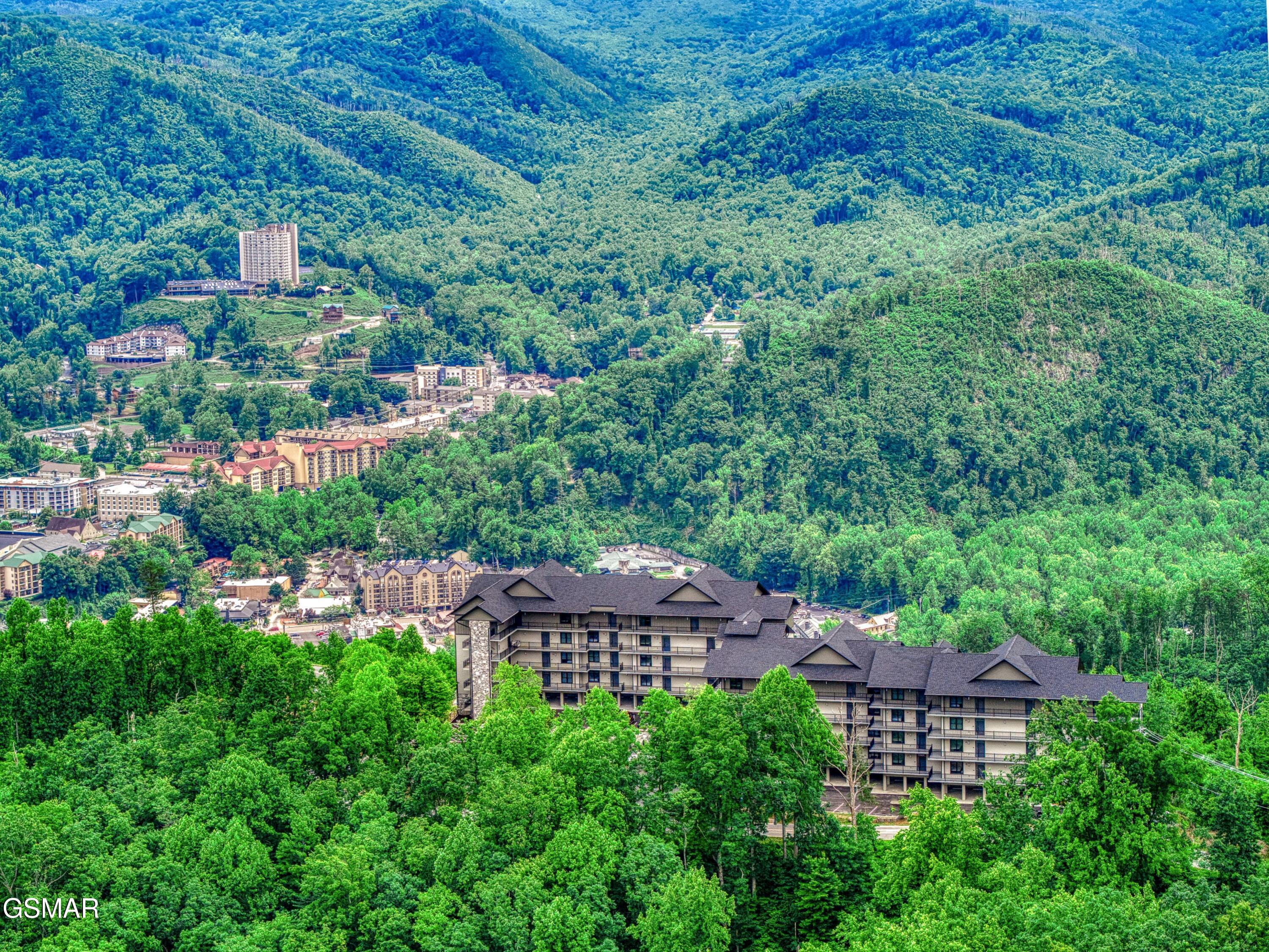 Gatlinburg, Tennessee, 37738, United States, 3 Bedrooms Bedrooms, ,4 BathroomsBathrooms,Residential,For Sale,1977552