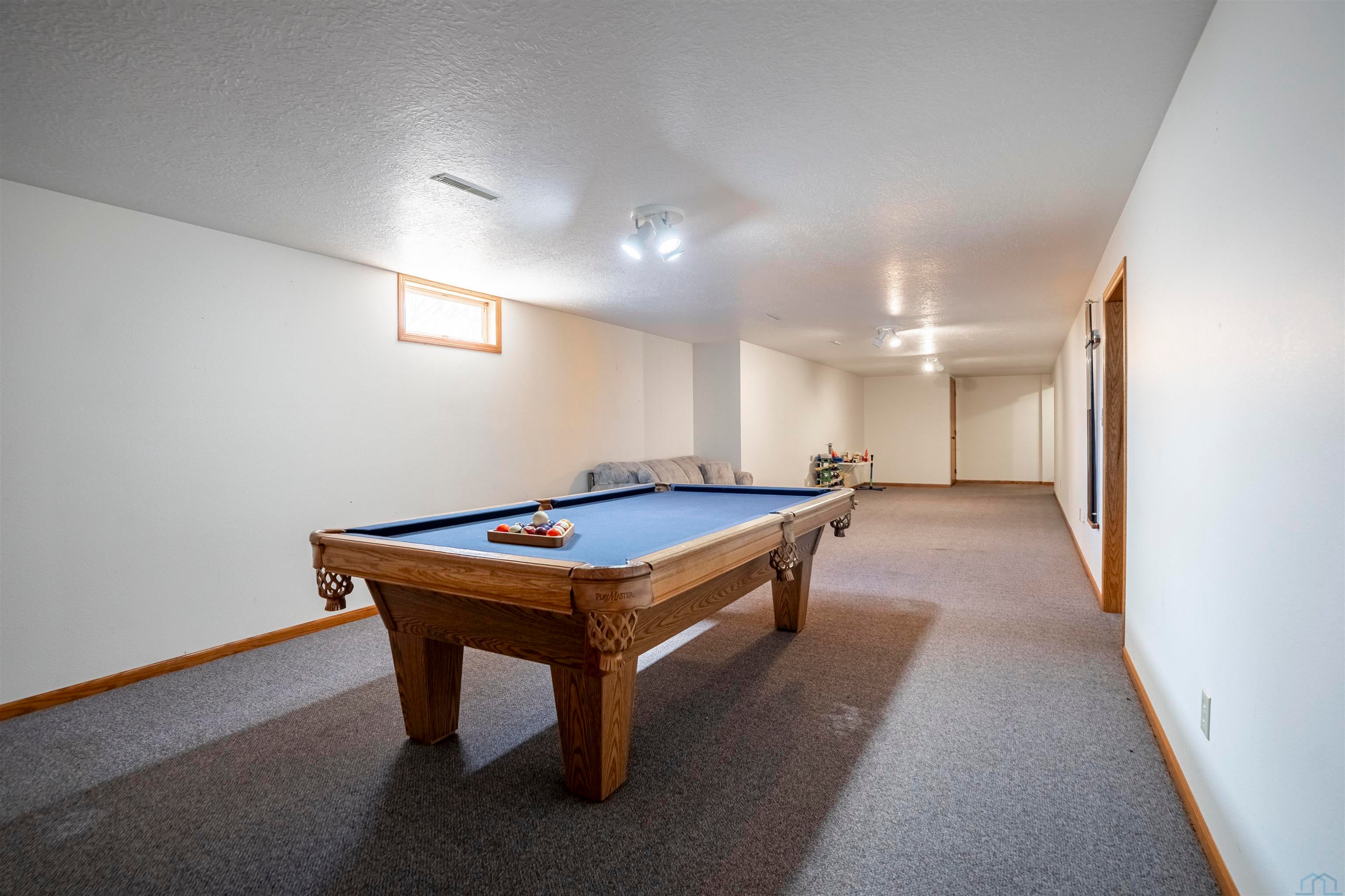 Sioux City, Iowa, 51108, United States, 3 Bedrooms Bedrooms, ,4 BathroomsBathrooms,Residential,For Sale,2035847