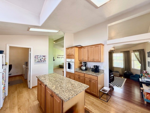 Patterson, California, 95363, United States, 3 Bedrooms Bedrooms, ,4 BathroomsBathrooms,Residential,For Sale,1983213