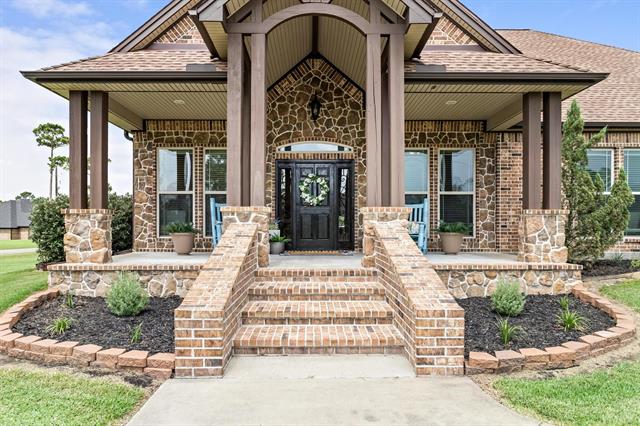 Orange, Texas, 77630, United States, 4 Bedrooms Bedrooms, ,3 BathroomsBathrooms,Residential,For Sale,1896582