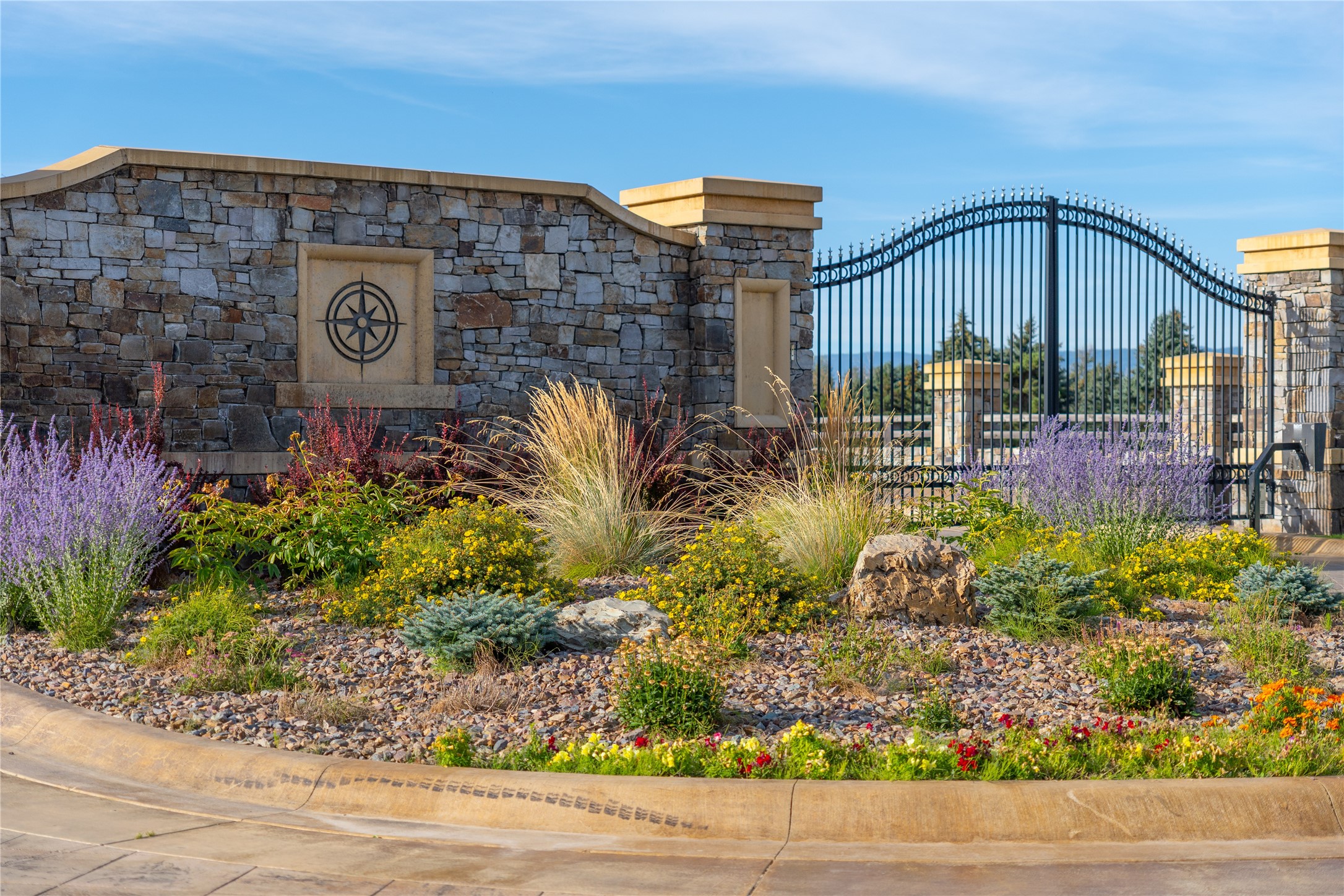  1001 Lake Pointe Drive - 物件實景