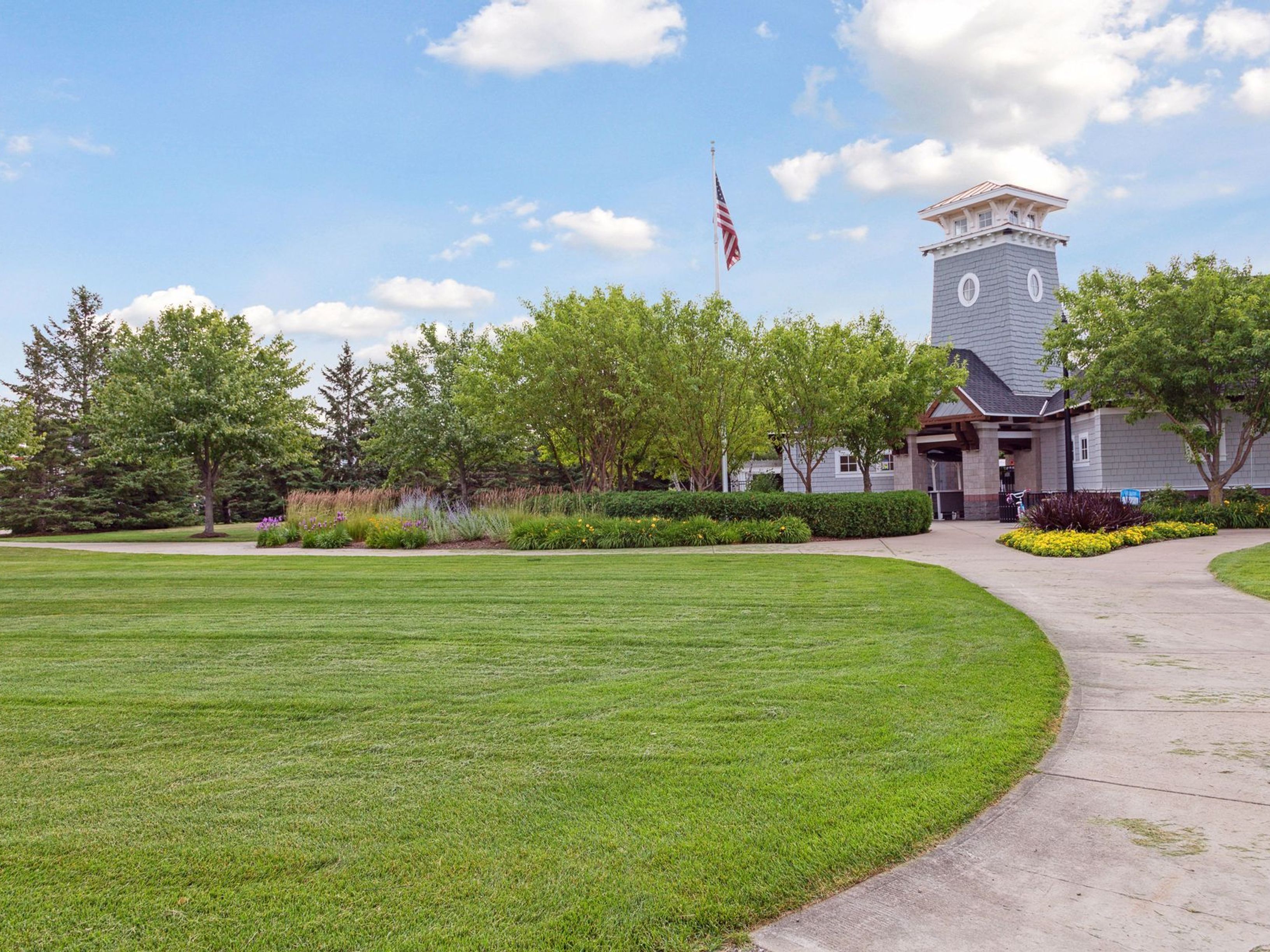  Elegant Woodbury Retreat with Luxurious Main-Level Living - 物件實景