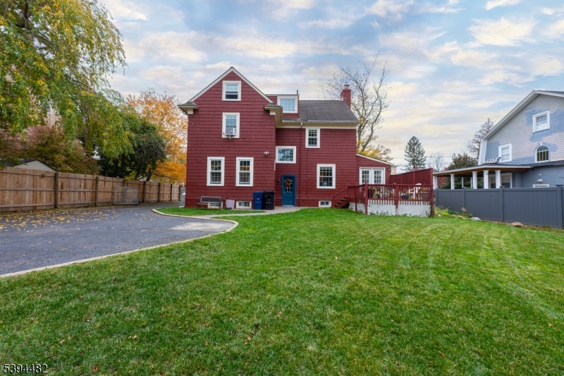 Plainfield City, New Jersey, 07060, United States, 6 Bedrooms Bedrooms, ,4 BathroomsBathrooms,Residential,For Sale,1989073