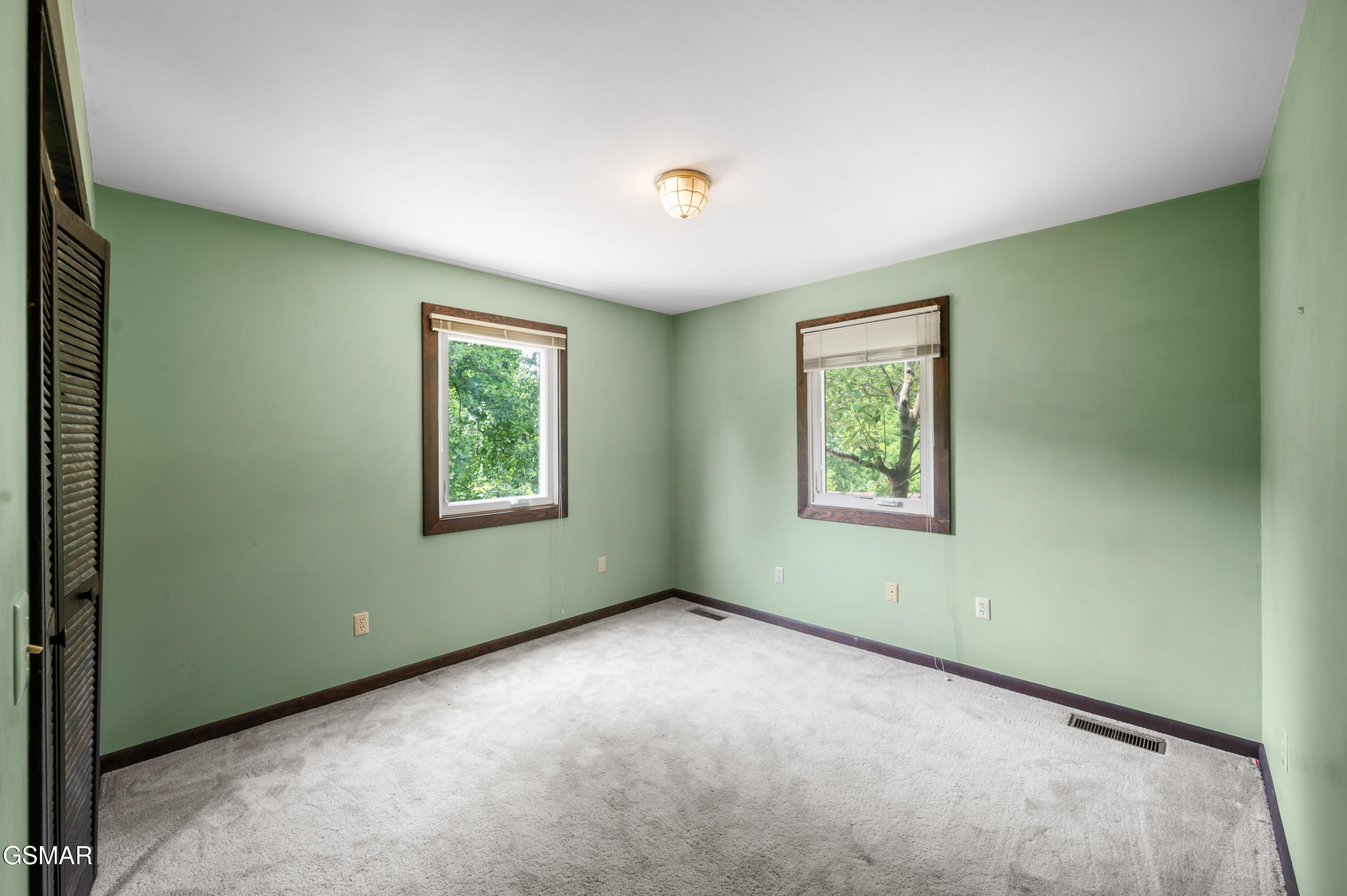 Pigeon Forge, Tennessee, 37863, United States, 3 Bedrooms Bedrooms, ,3 BathroomsBathrooms,Residential,For Sale,1978276