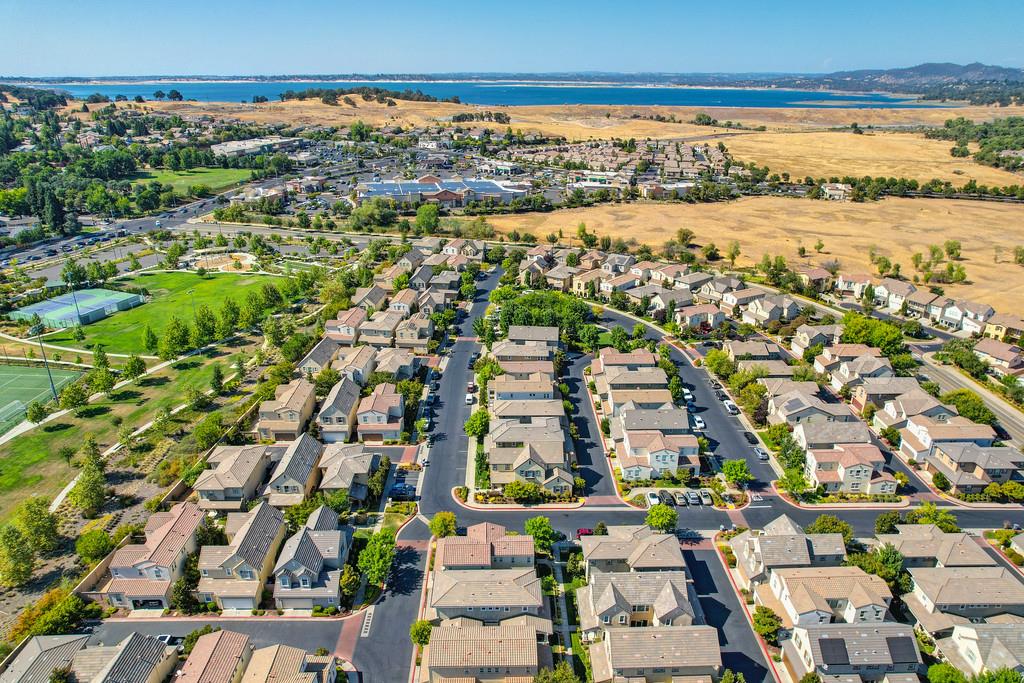 Folsom, California, 95630, United States, 2 Bedrooms Bedrooms, ,3 BathroomsBathrooms,Residential,For Sale,1917573
