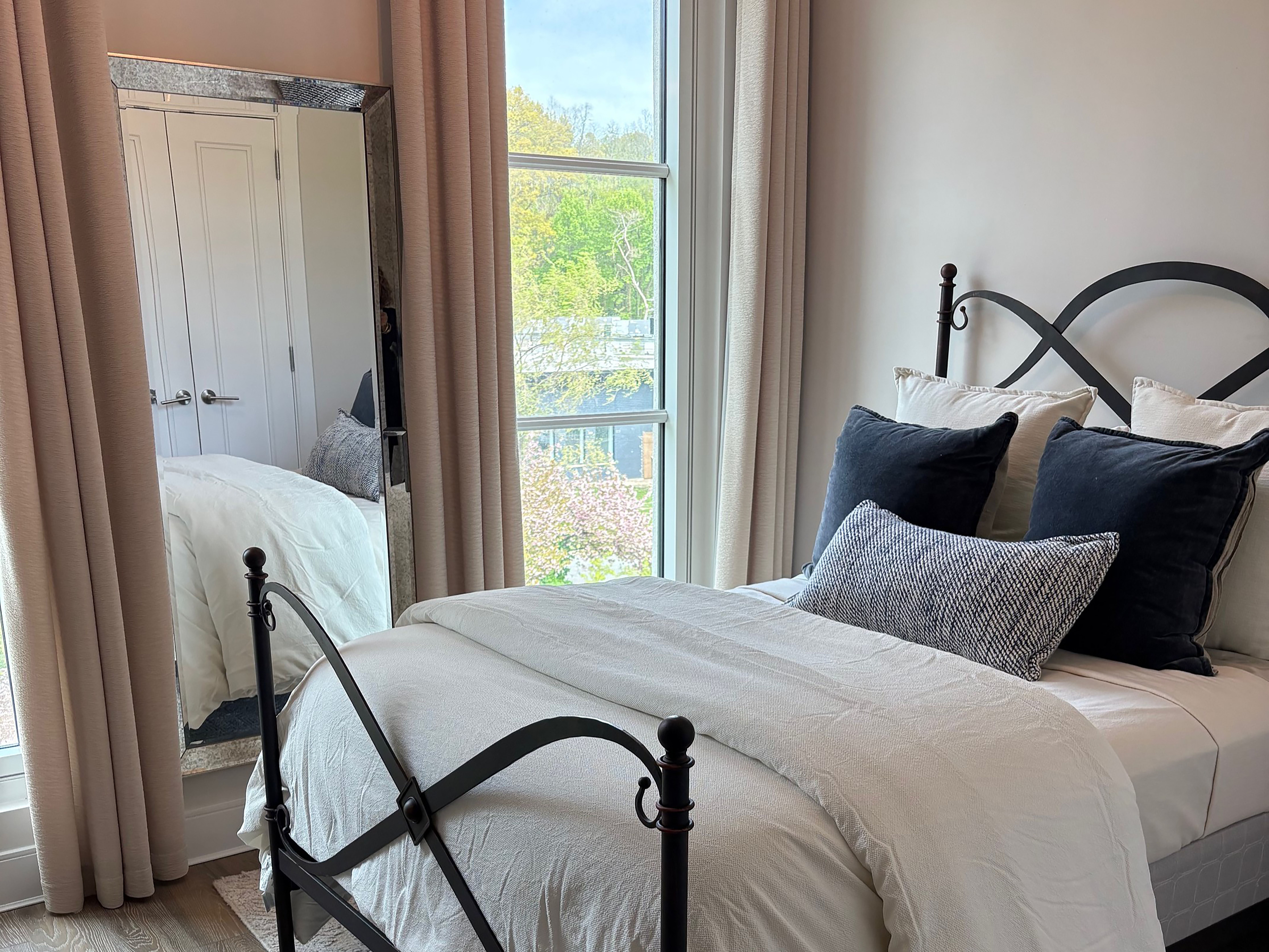  100 Garvies Point Road, Glen Cove, NY, 11542 - 物件實景