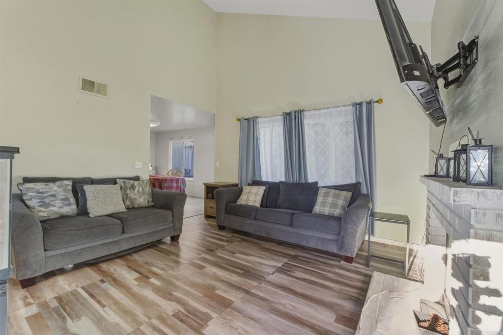 San Marcos, California, 92069, United States, 3 Bedrooms Bedrooms, ,2 BathroomsBathrooms,Residential,For Sale,1994403