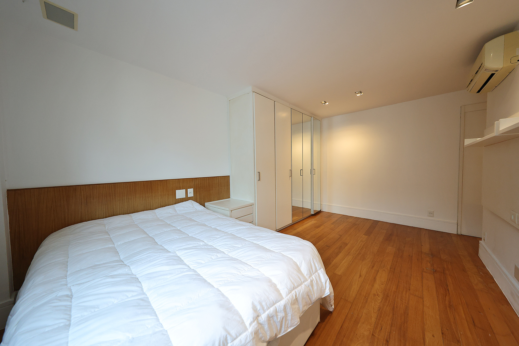  Duplex penthouse with ocean views in Leblon and generous layout - 物件實景