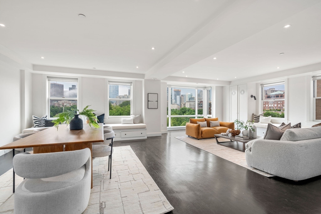 Boston, Massachusetts, 02116, United States, 3 Bedrooms Bedrooms, ,3 BathroomsBathrooms,Residential,For Sale,1895702