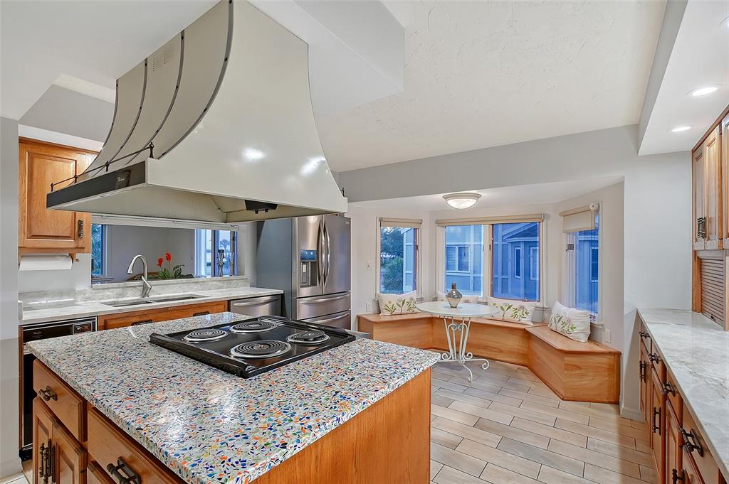 Bradenton, Florida, 34210, United States, 2 Bedrooms Bedrooms, ,3 BathroomsBathrooms,Residential,For Sale,1793424
