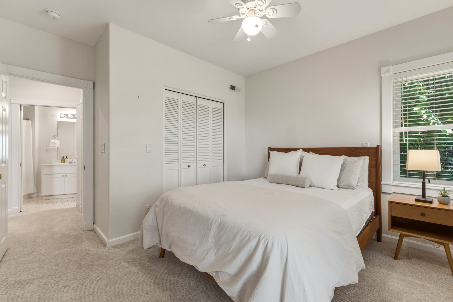  8 GARIBALDI ST Lake Oswego, OR 97035 - 物件實景