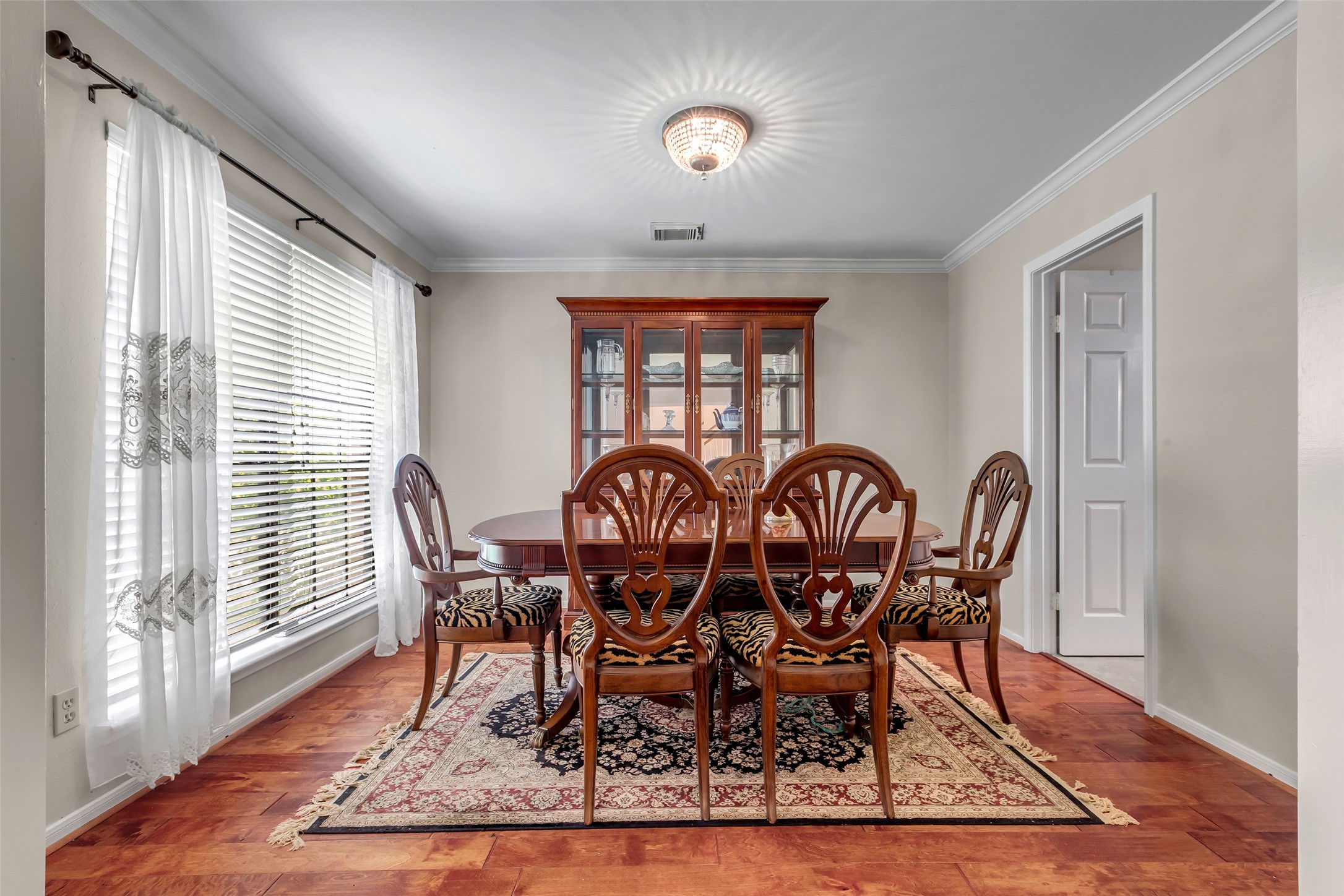 The Woodlands, Texas, 77381, United States, 4 Bedrooms Bedrooms, ,3 BathroomsBathrooms,Residential,For Sale,1933058
