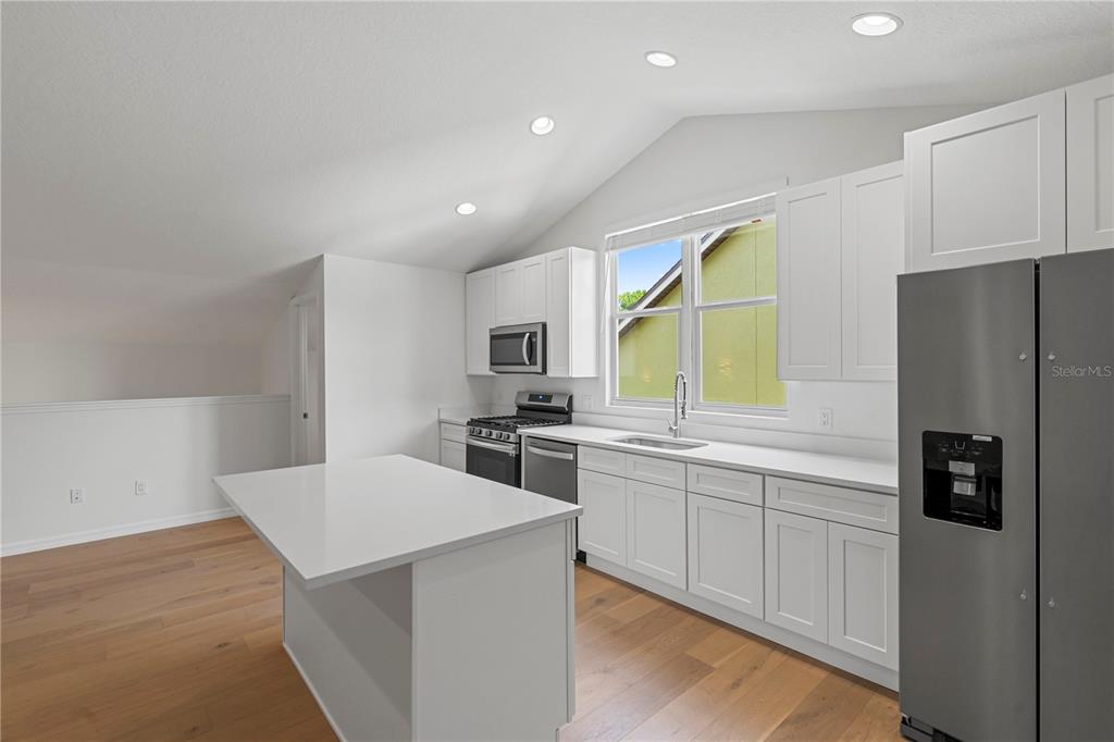 Sanford, Florida, 32771, United States, 5 Bedrooms Bedrooms, ,4 BathroomsBathrooms,Residential,For Sale,1980065