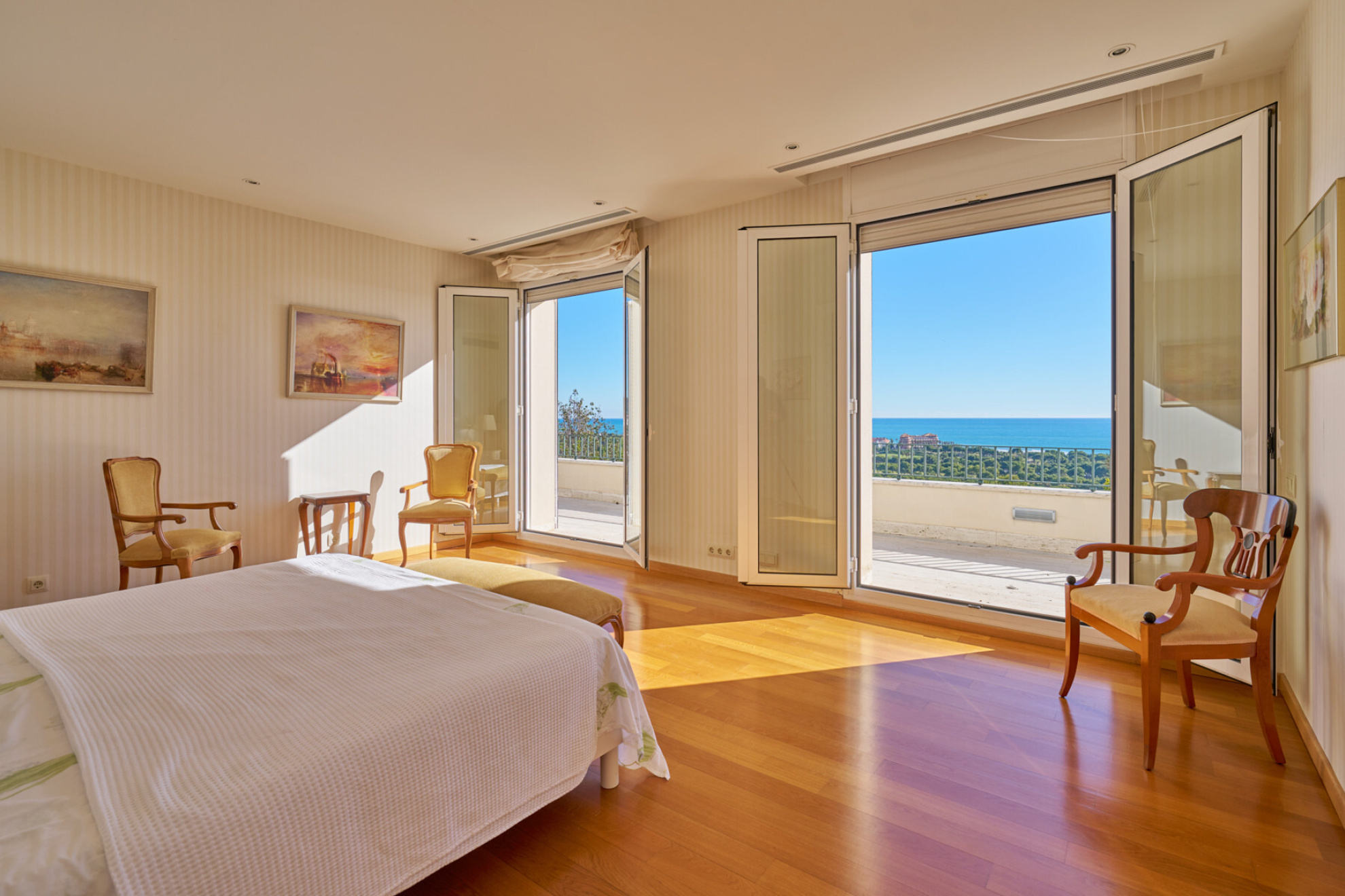  Exceptional Mediterranean Luxury Home - 物件實景