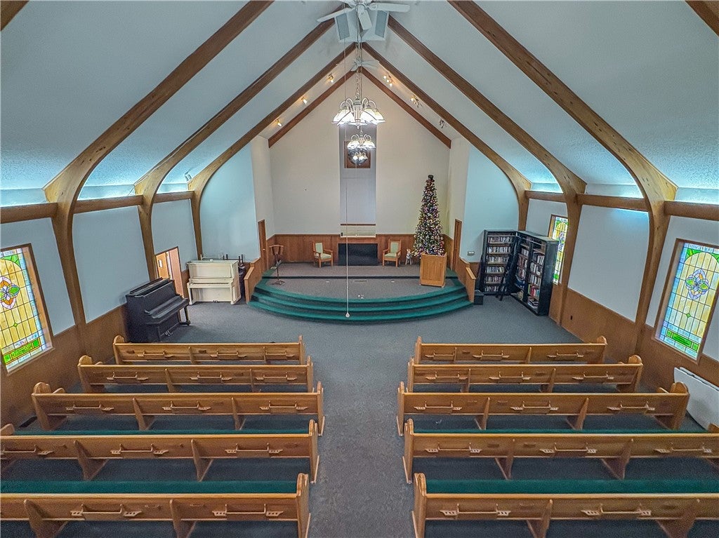 Berryville, Arkansas, 72616, United States, 3 Bedrooms Bedrooms, ,2 BathroomsBathrooms,Residential,For Sale,1994885