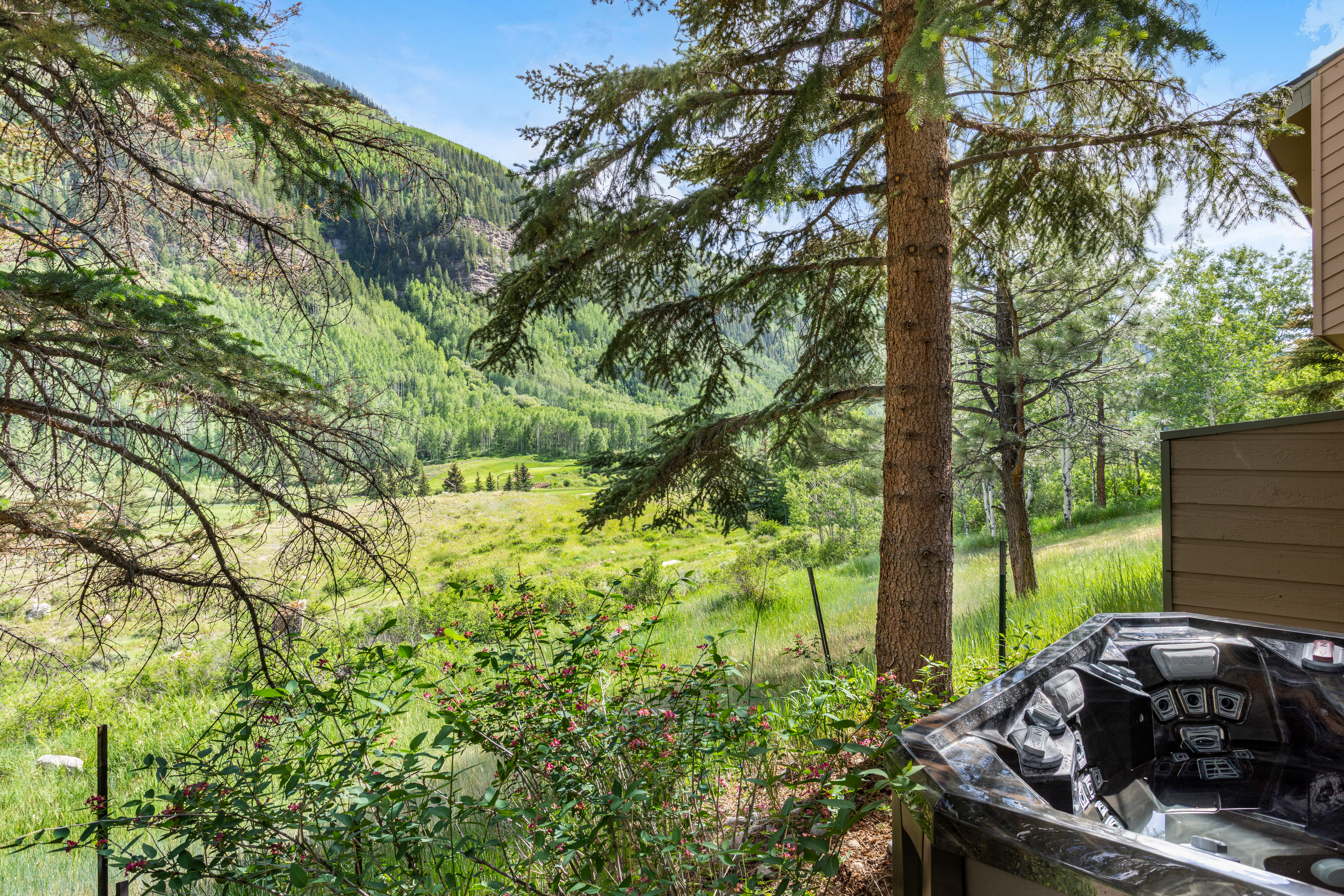  Spacious Homesite In One of Vail