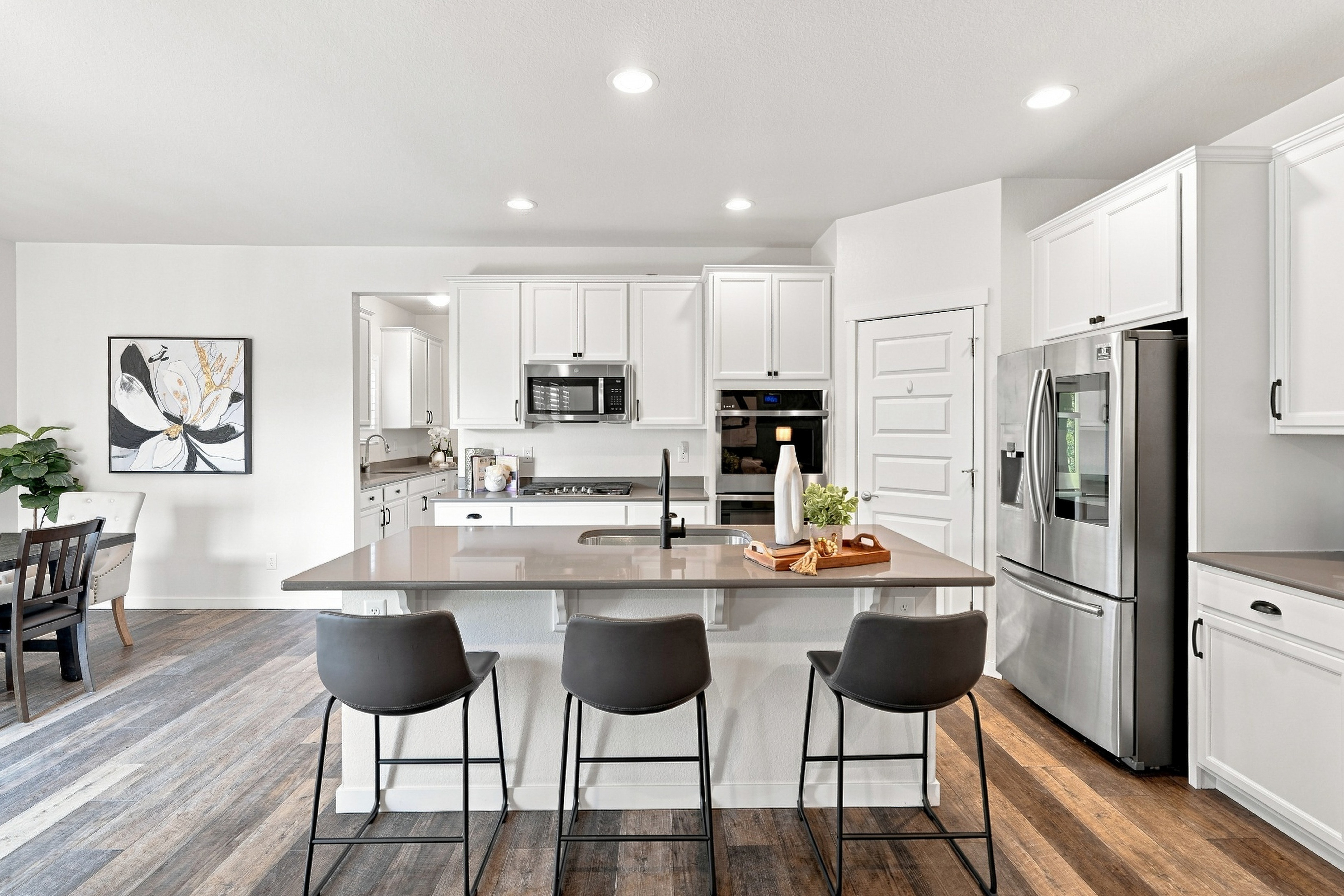  Modern Comfort Meets Everyday Function at 1123 Ibex Drive - 物件實景