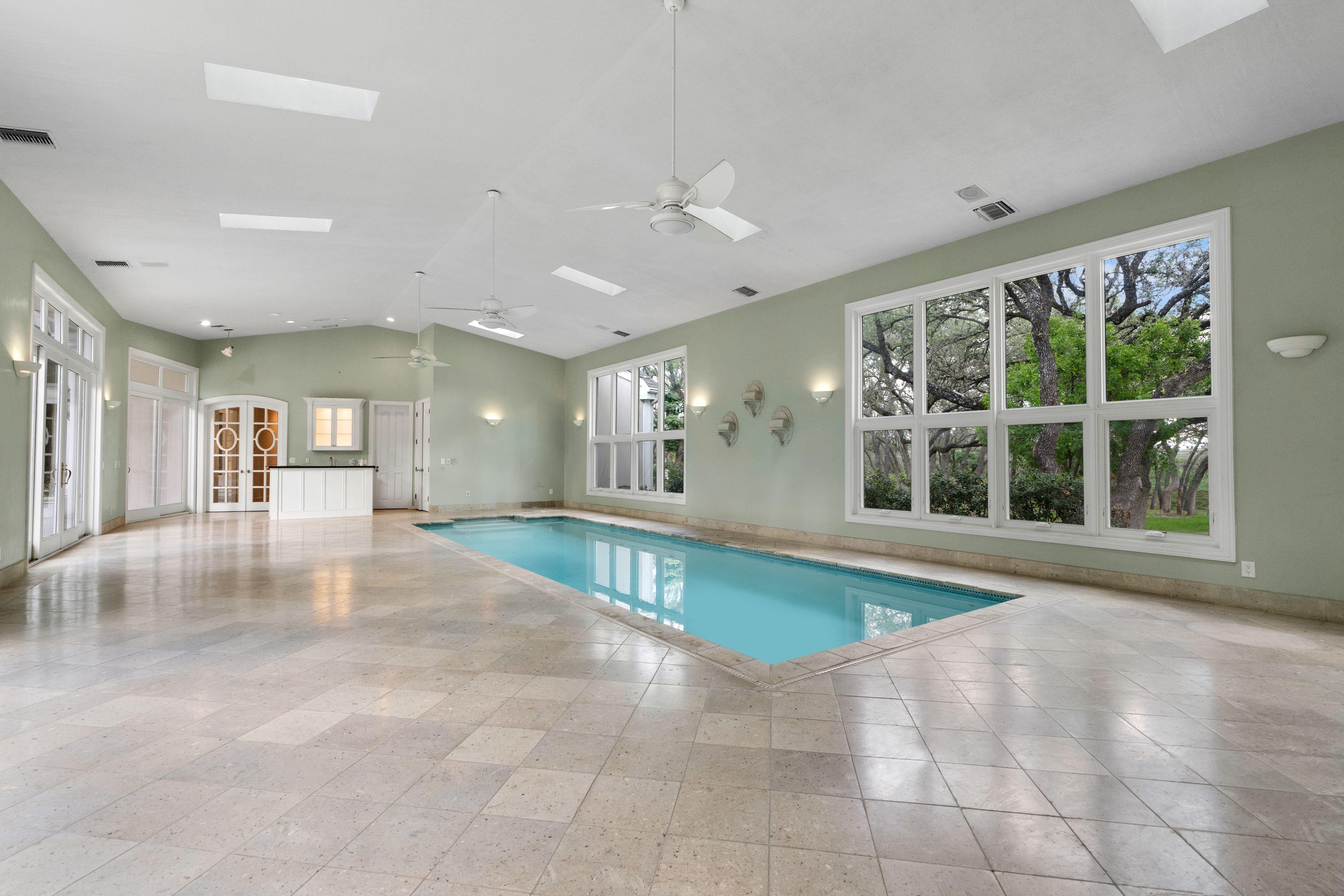  Timeless Estate in the Heart of Hill Country Village - 物件實景