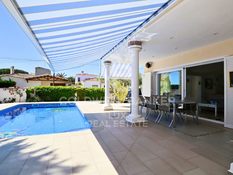 Girona, Empuriabrava, Peni Girona, Empuriabrava, P, Empuriabrava, Catalonia, ES, 5 Bedrooms Bedrooms, ,3 BathroomsBathrooms,Residential,For Sale,Girona, Empuriabrava, Peni Girona, Empuriabrava, P,1623264