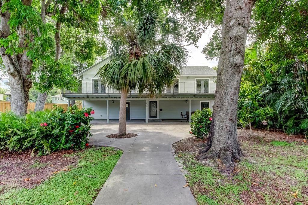 St Petersburg, Florida, 33701, United States, 3 Bedrooms Bedrooms, ,4 BathroomsBathrooms,Residential,For Sale,1895671