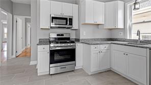 Providence, Rhode Island, 02906, United States, 6 Bedrooms Bedrooms, ,3 BathroomsBathrooms,Residential,For Sale,1915175