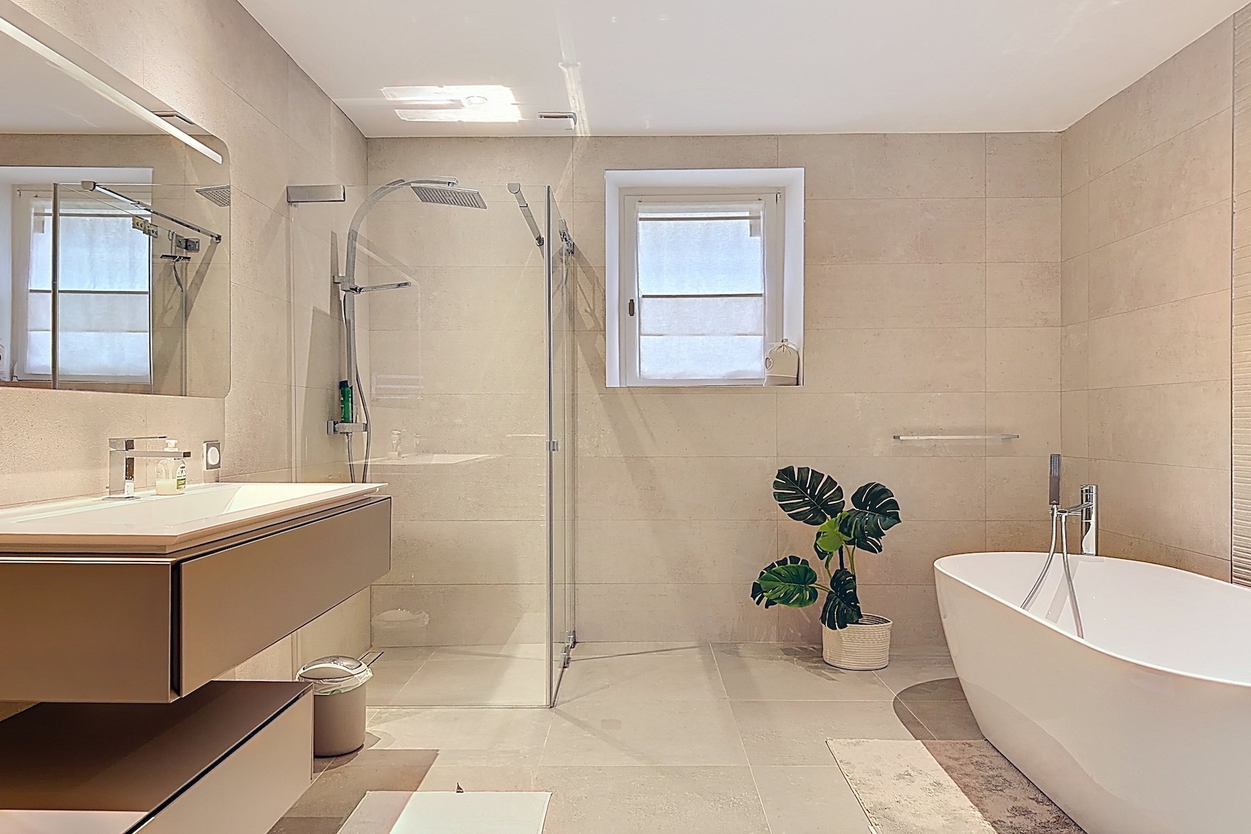  Elegant property with swimming pool and landscaped garden near Uzès - 物件實景