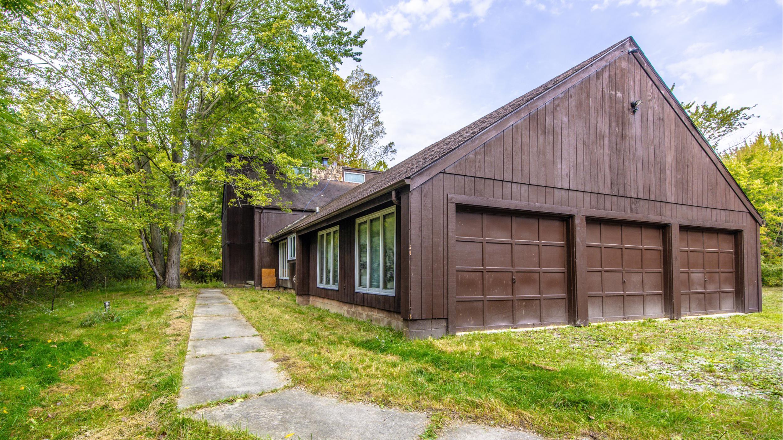 Columbus, Michigan, 48063, United States, 3 Bedrooms Bedrooms, ,3 BathroomsBathrooms,Residential,For Sale,1974296