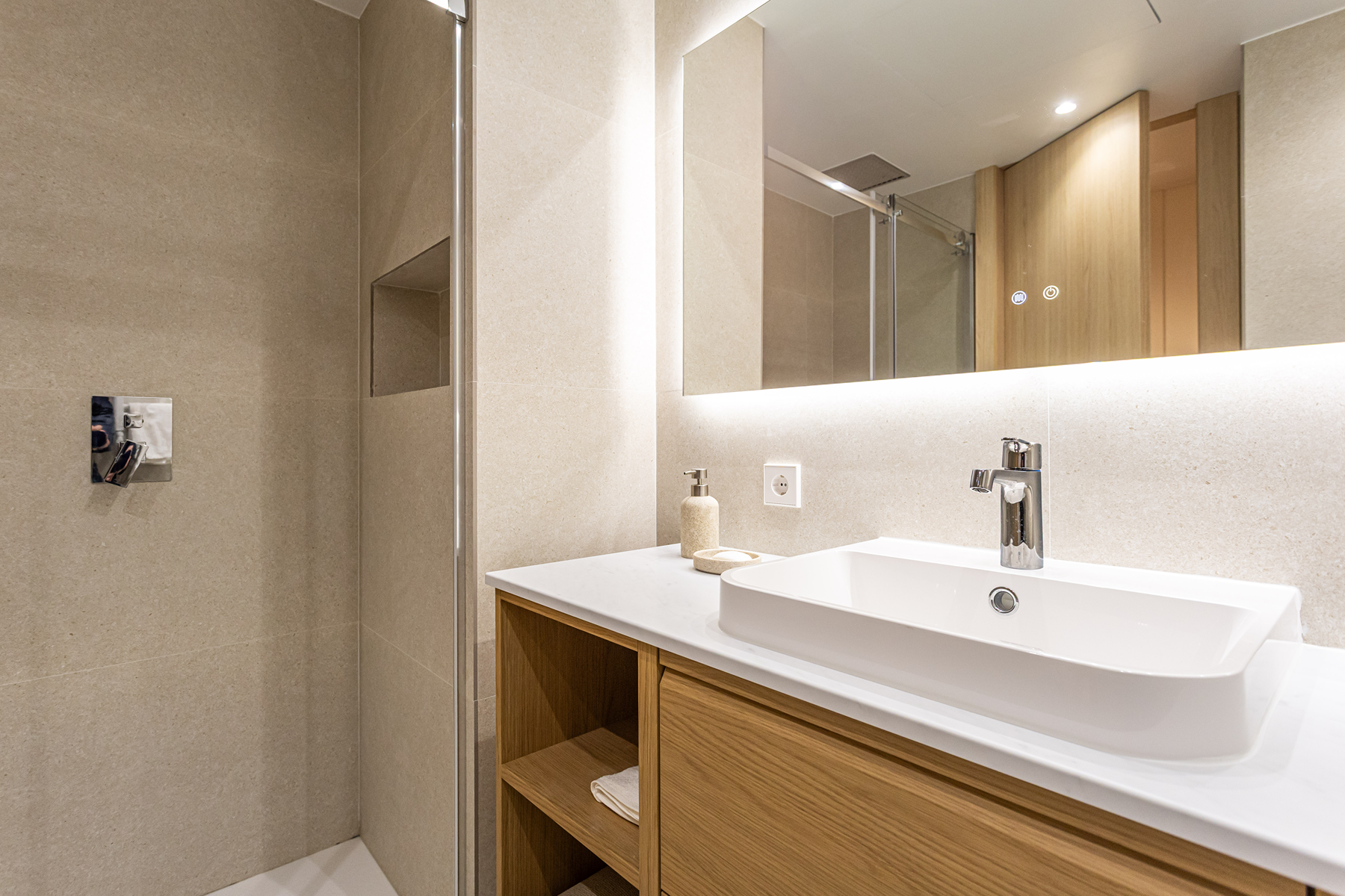 3-bedroom flat with panoramic views in Arturo Soria, Madrid - 物件實景