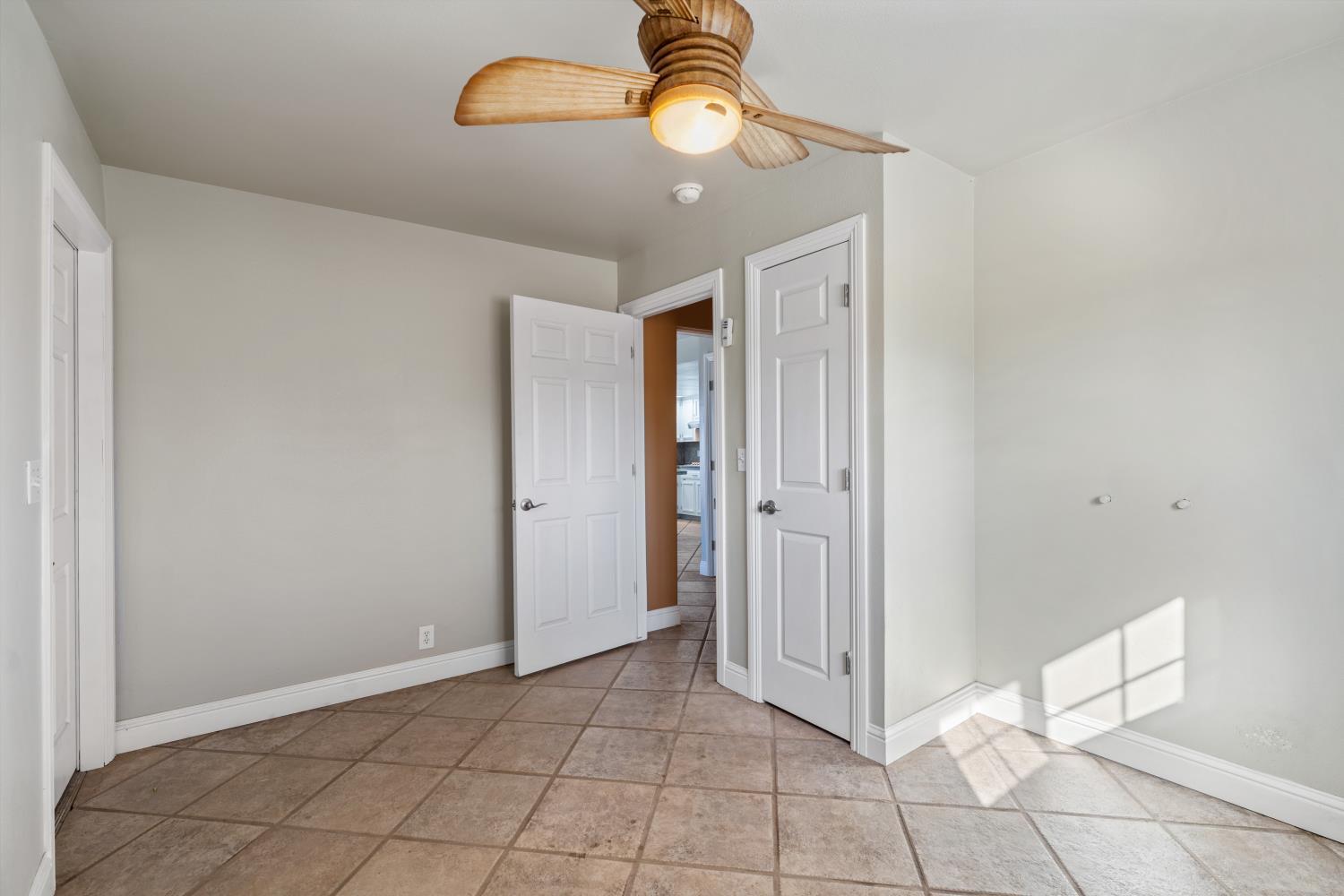 Madera, California, 93637, United States, 4 Bedrooms Bedrooms, ,3 BathroomsBathrooms,Residential,For Sale,1981188