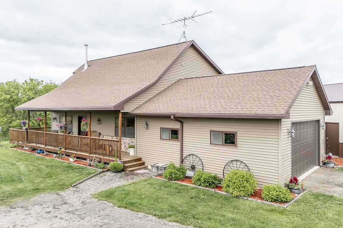 Manawa, Wisconsin, 54949-0000, United States, 2 Bedrooms Bedrooms, ,2 BathroomsBathrooms,Residential,For Sale,1935500