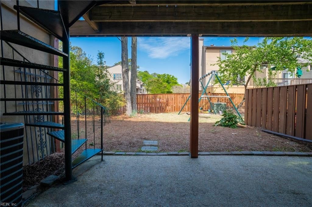 Virginia Beach, Virginia, 23455, United States, 3 Bedrooms Bedrooms, ,4 BathroomsBathrooms,Residential,For Sale,1921851