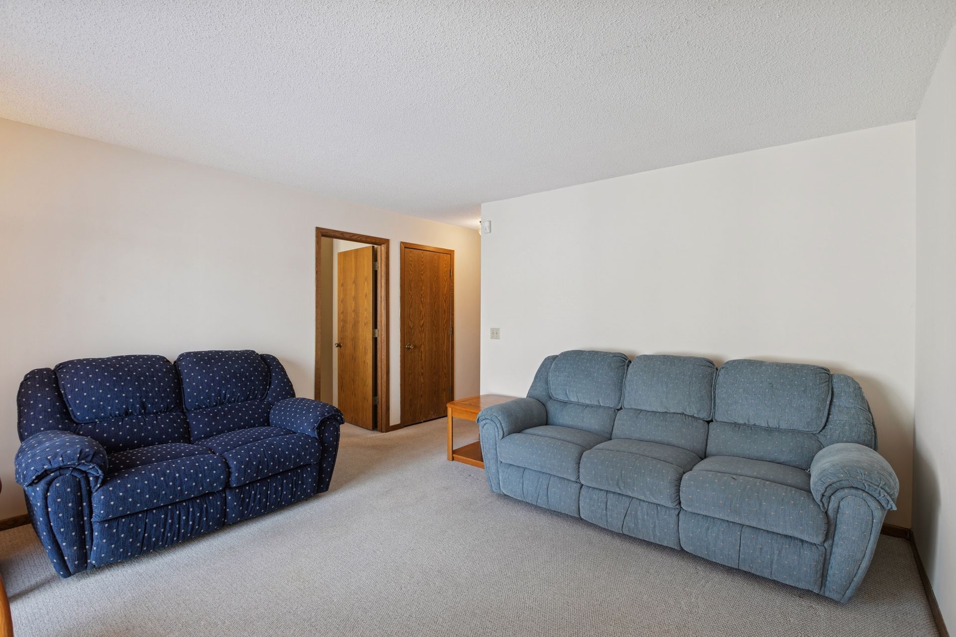  Spacious Townhome with Private Outdoor Spaces - 物件實景