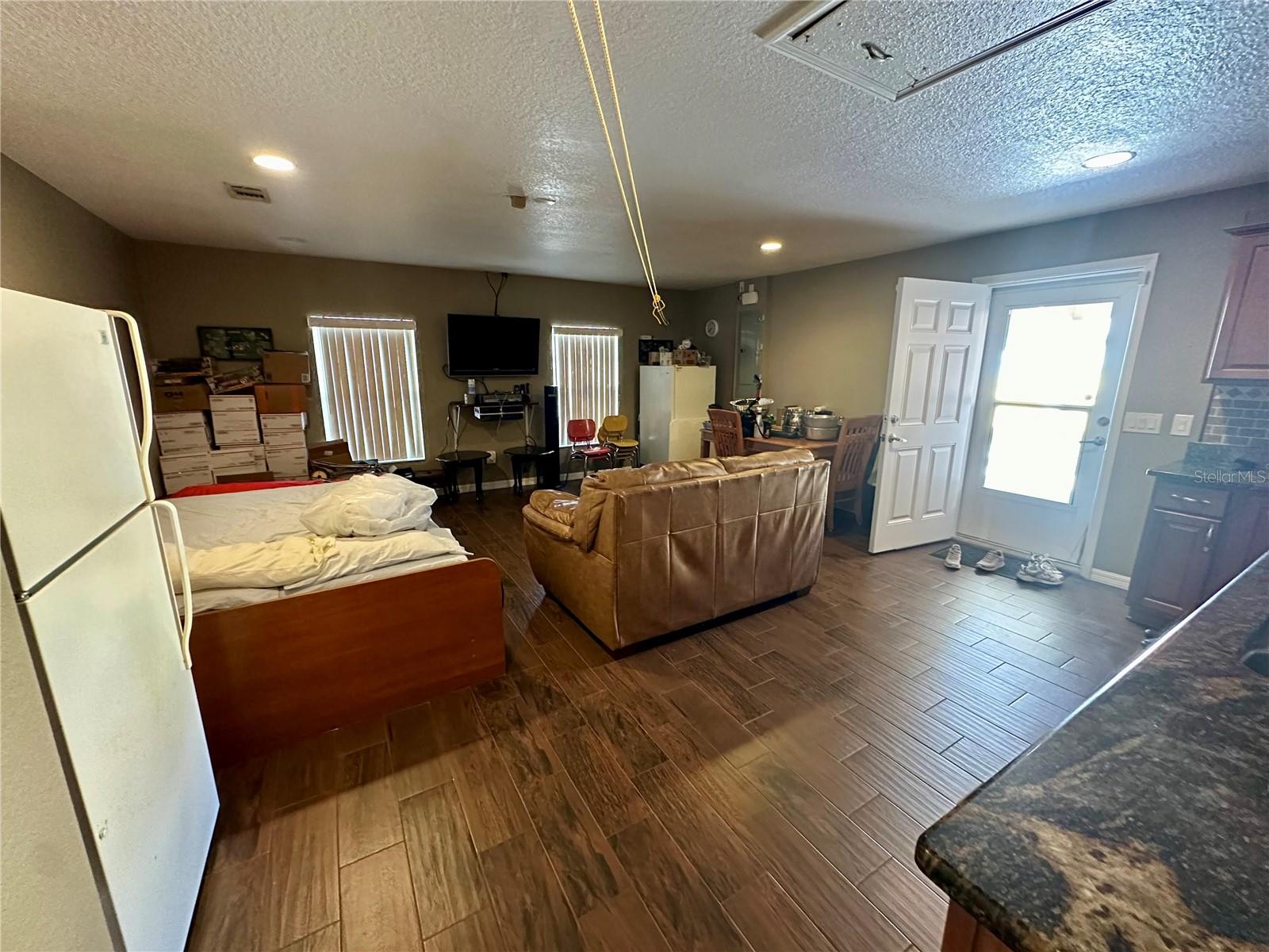 OCALA, Florida, 34473, United States, 4 Bedrooms Bedrooms, ,2 BathroomsBathrooms,Residential,For Sale,2006347