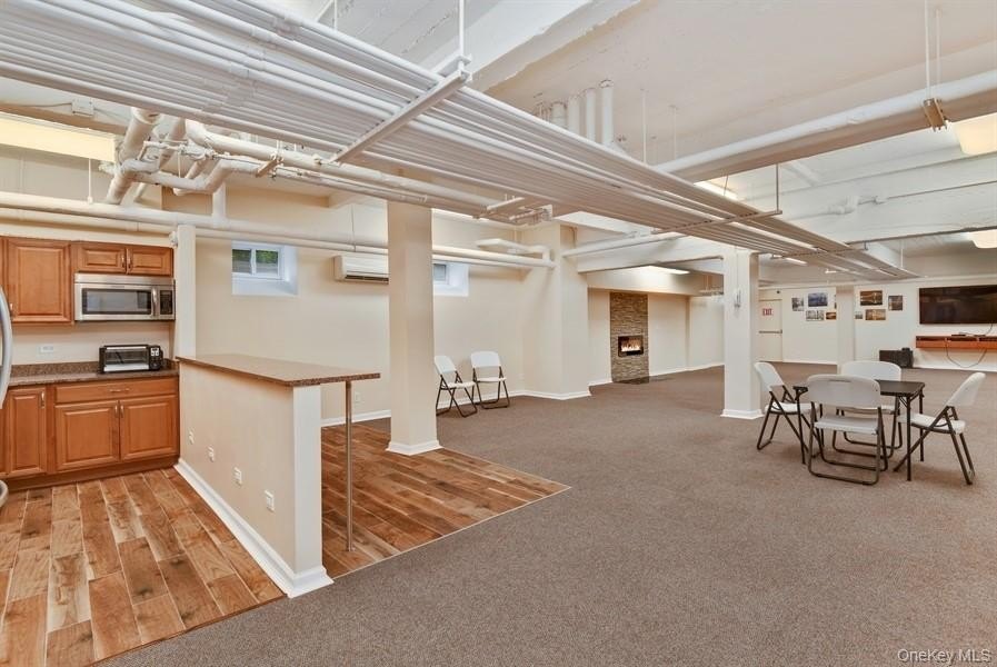 Beechhurst, New York, 11357, United States, 3 Bedrooms Bedrooms, ,2 BathroomsBathrooms,Residential,For Sale,2049222