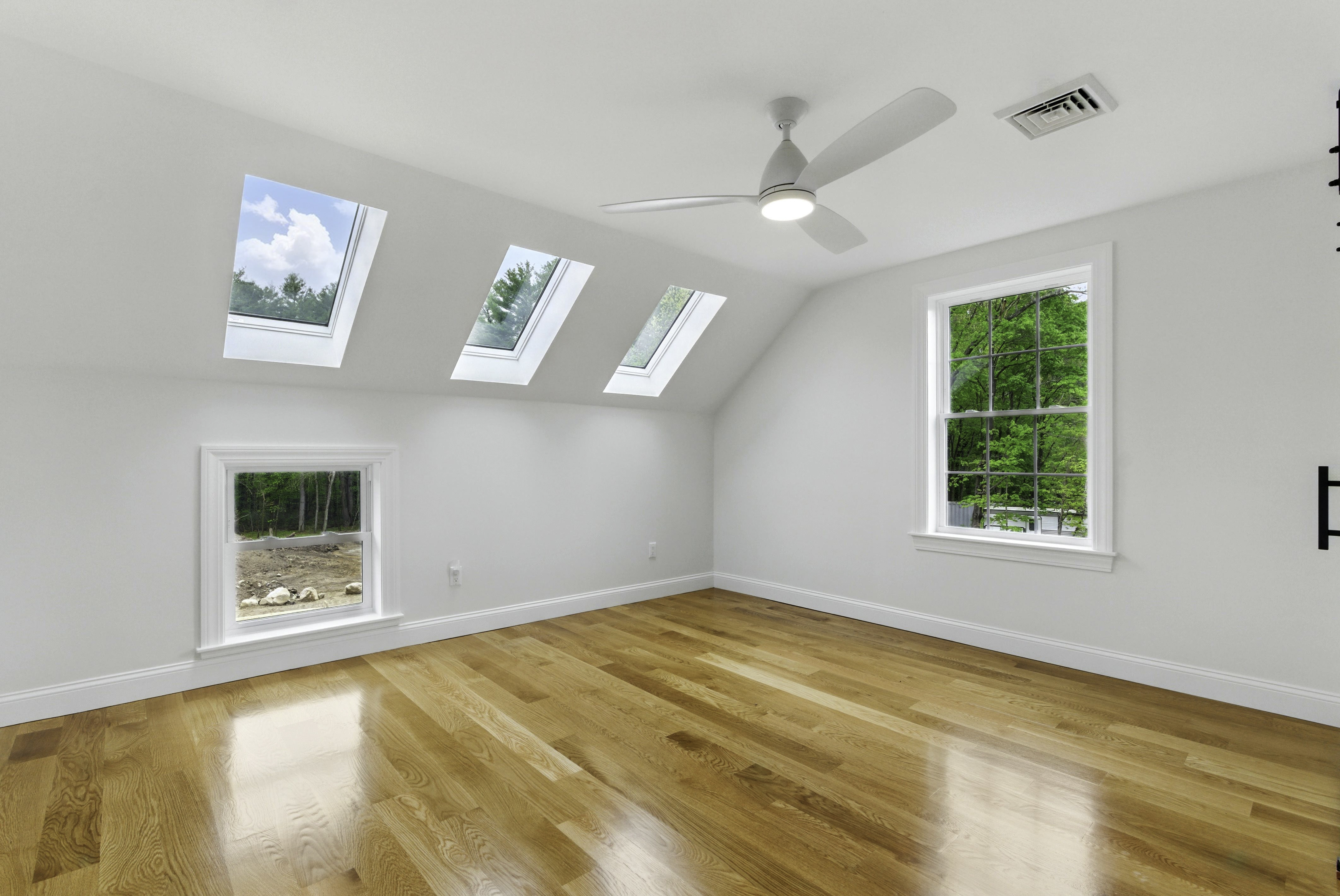 Hopedale, Massachusetts, 01747, United States, 3 Bedrooms Bedrooms, ,2 BathroomsBathrooms,Residential,For Sale,1979409