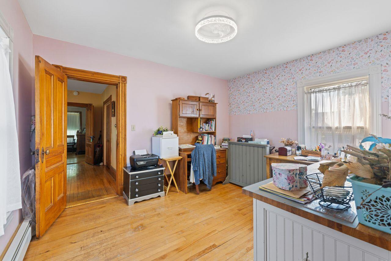 Standish, Maine, 04091, United States, 6 Bedrooms Bedrooms, ,3 BathroomsBathrooms,Residential,For Sale,1925370
